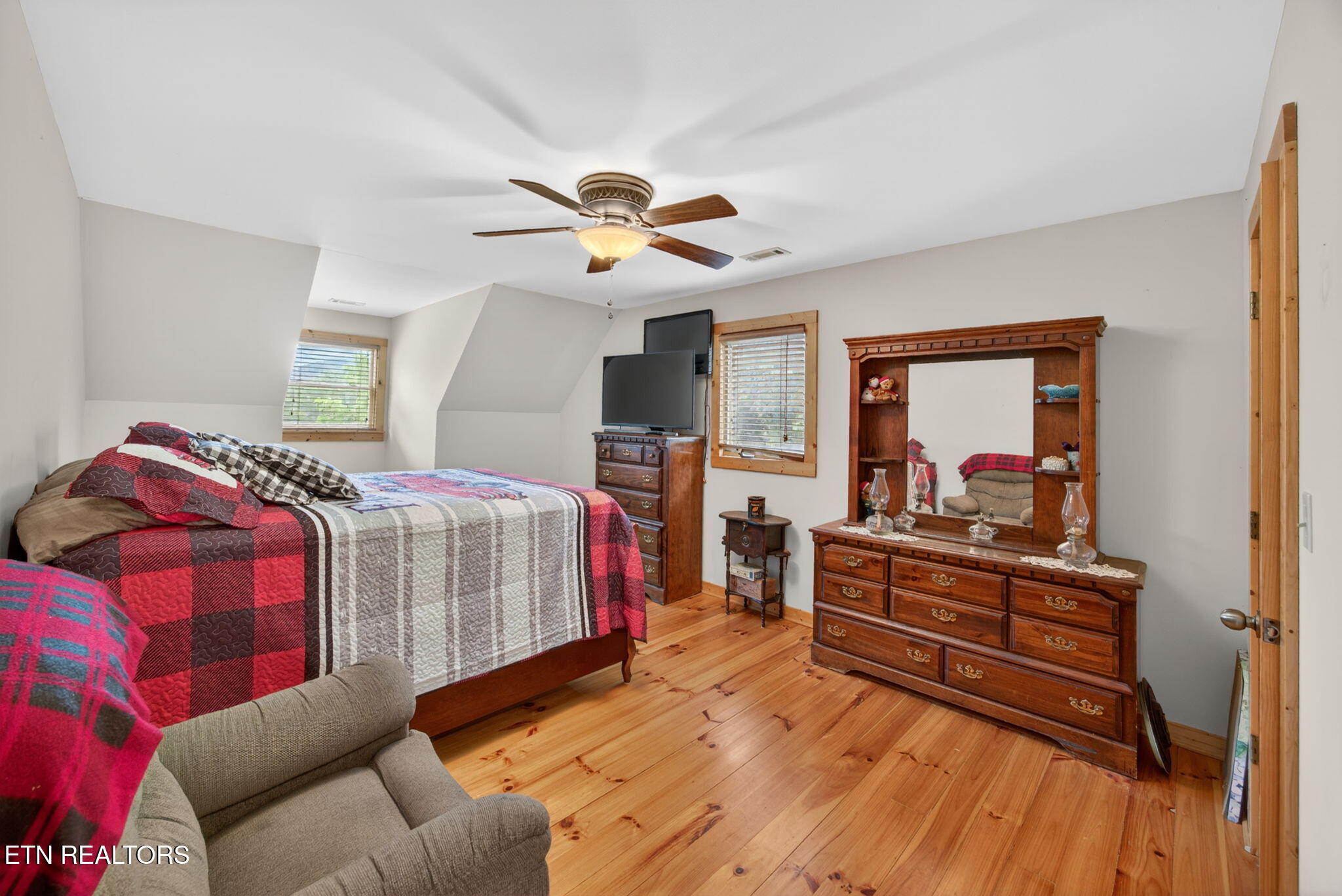 8029 Brimstone Creek Road Whitleyville TN 38588