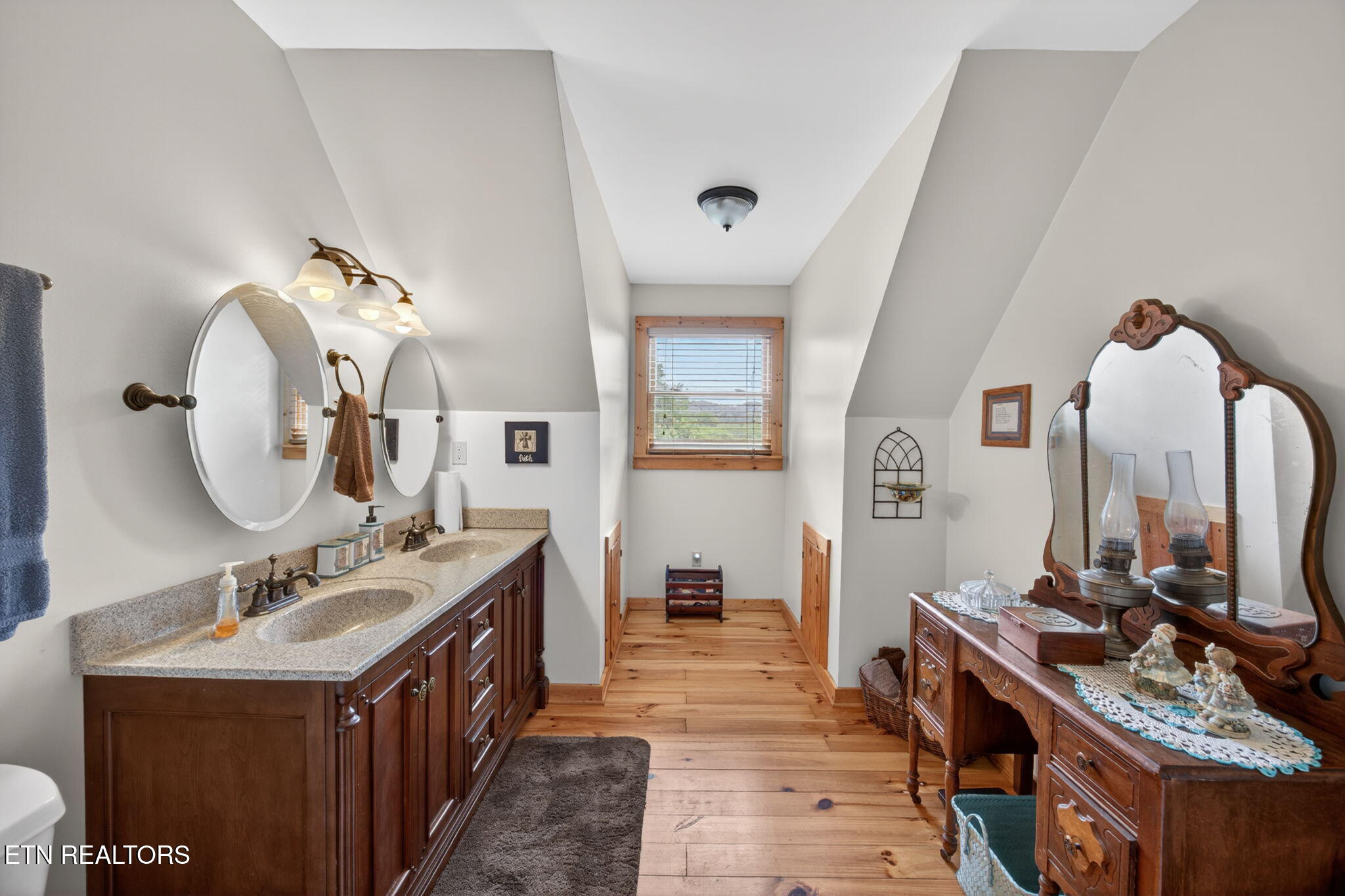 8029 Brimstone Creek Road Whitleyville TN 38588