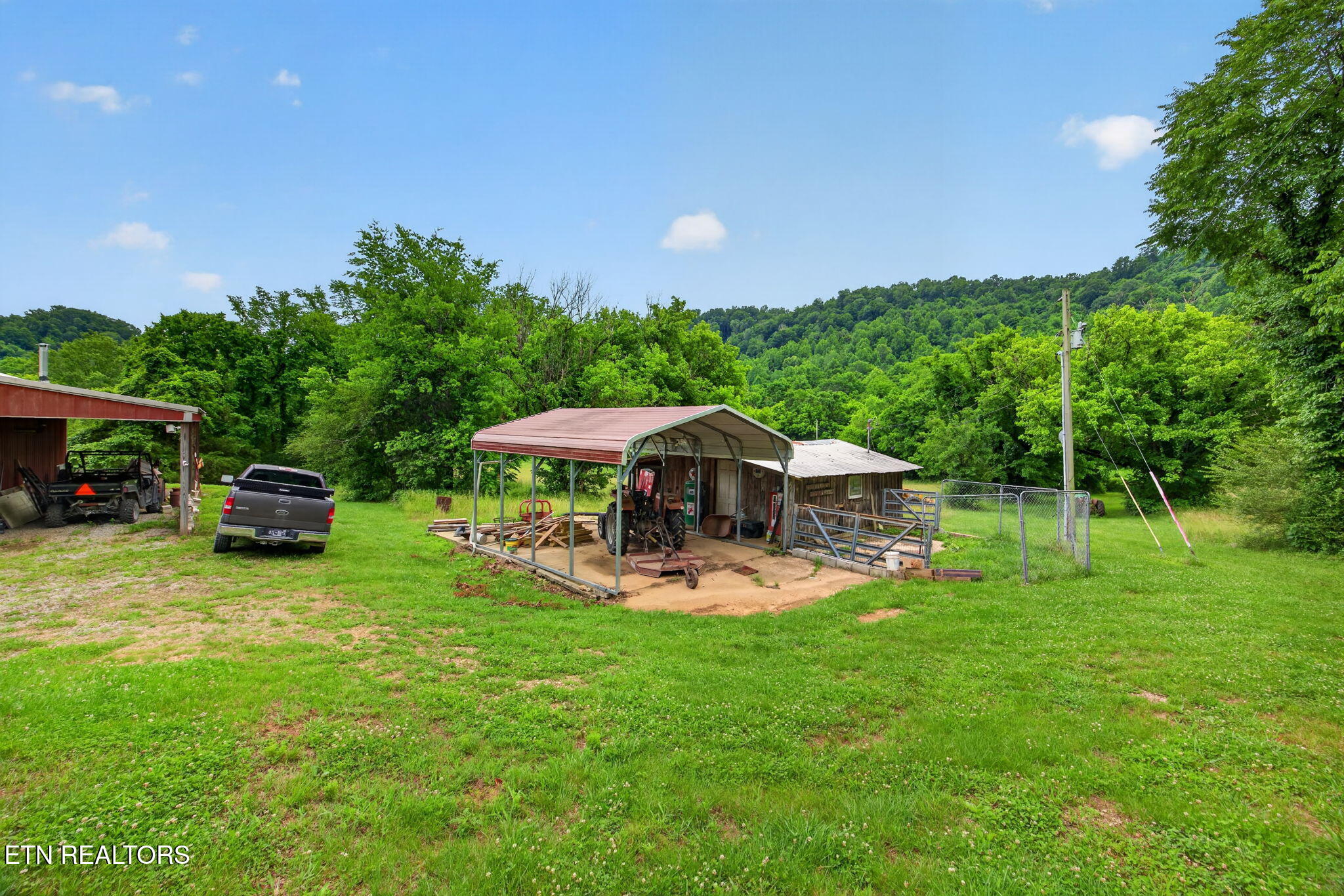 8029 Brimstone Creek Road Whitleyville TN 38588