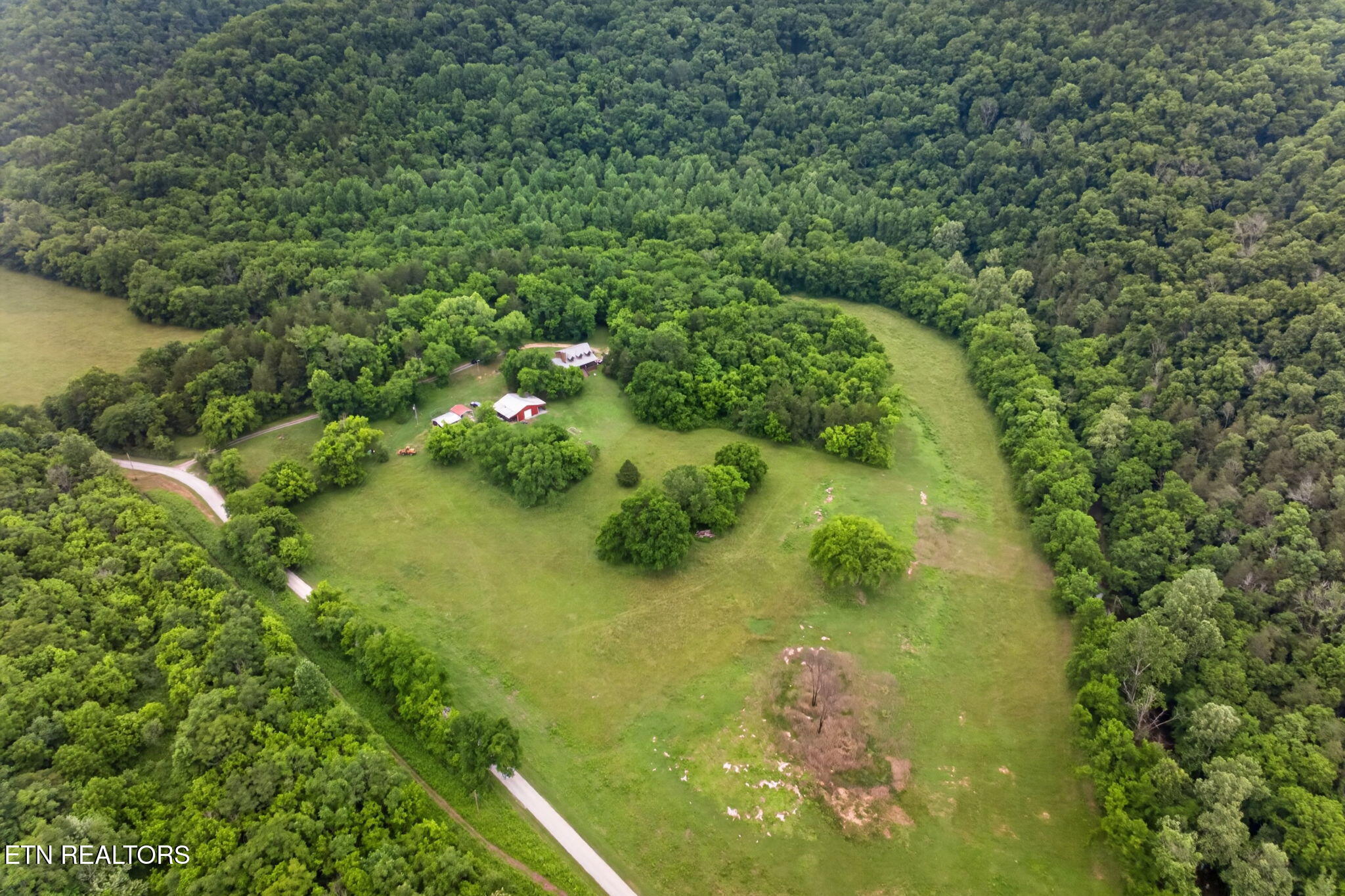 8029 Brimstone Creek Road Whitleyville TN 38588