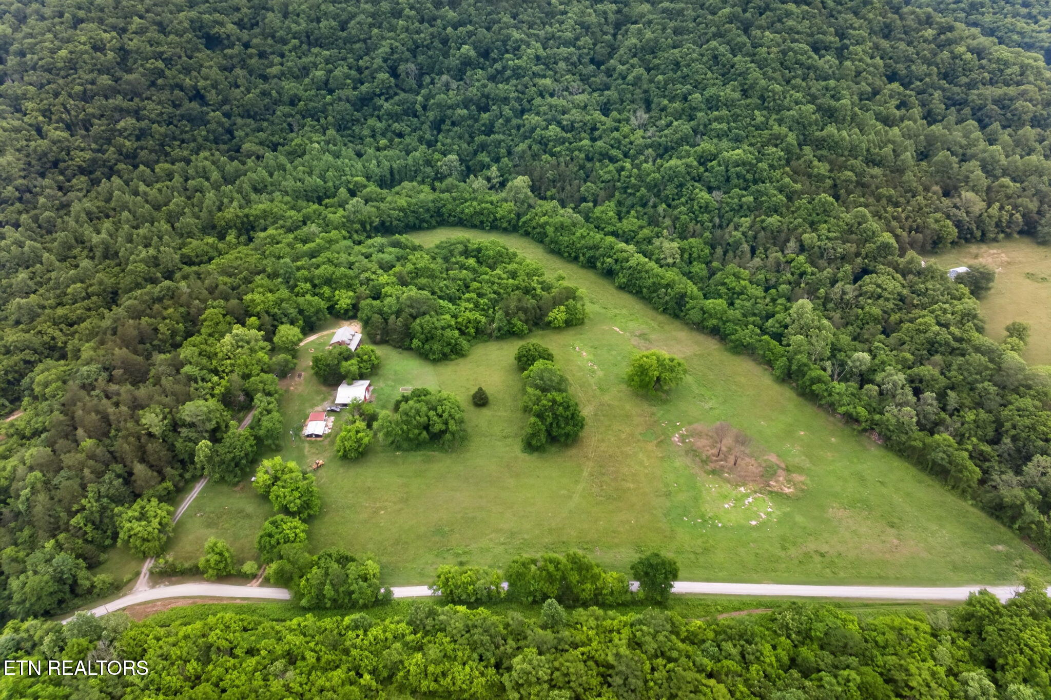 8029 Brimstone Creek Road Whitleyville TN 38588