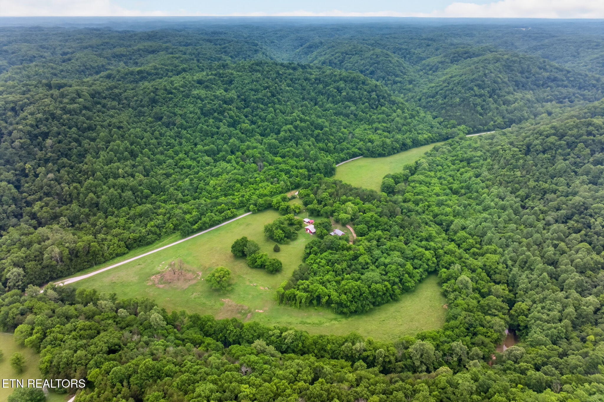 8029 Brimstone Creek Road Whitleyville TN 38588