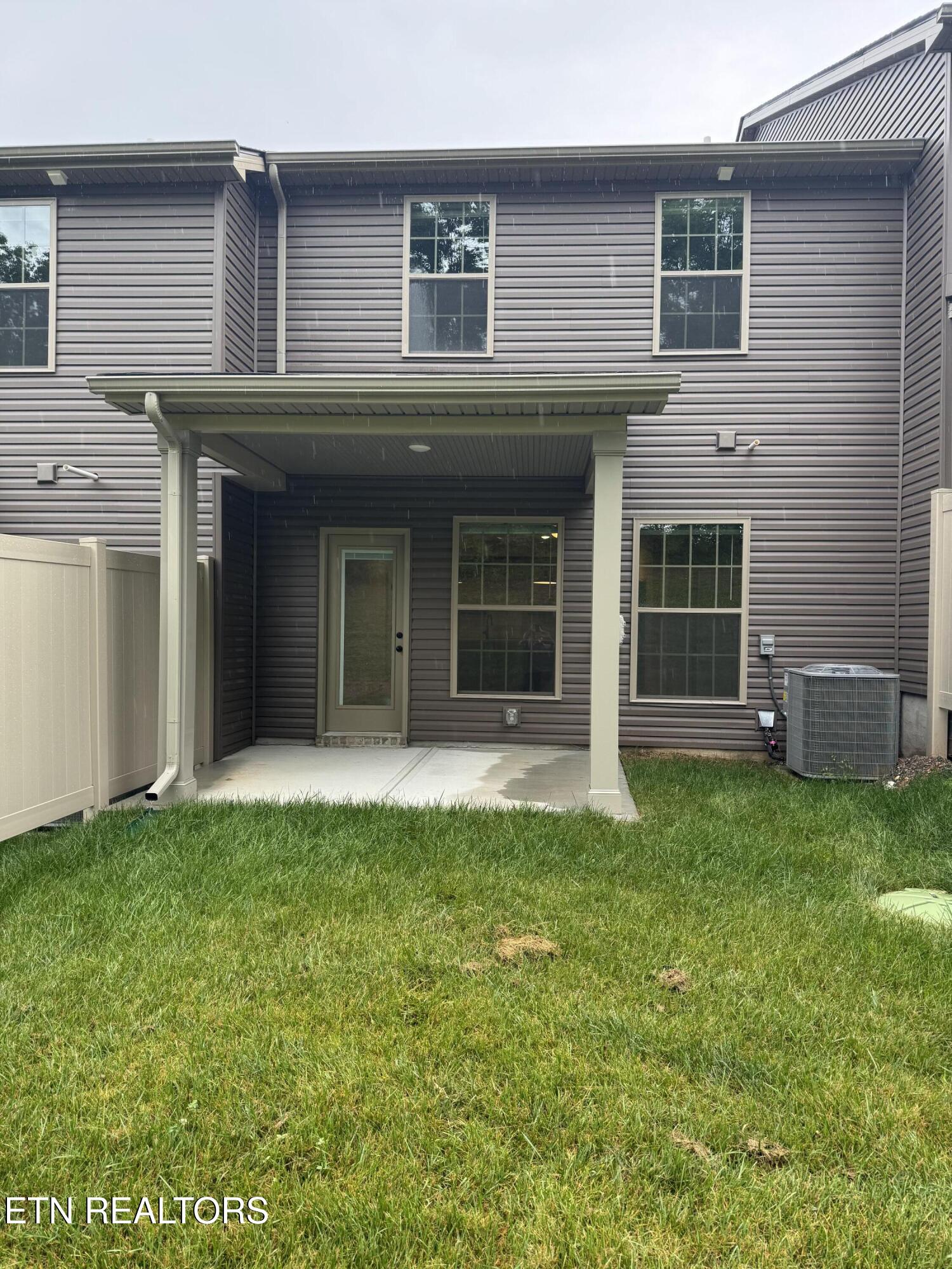8970 Keenberg Lane Knoxville TN 37931