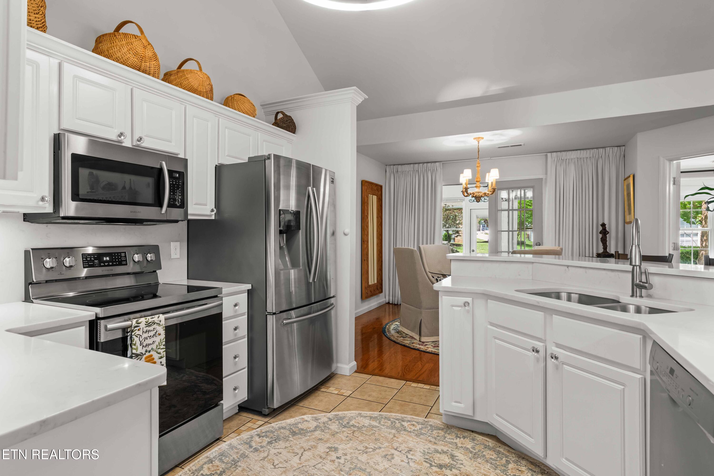 1572 Ellery Lane Knoxville TN 37918