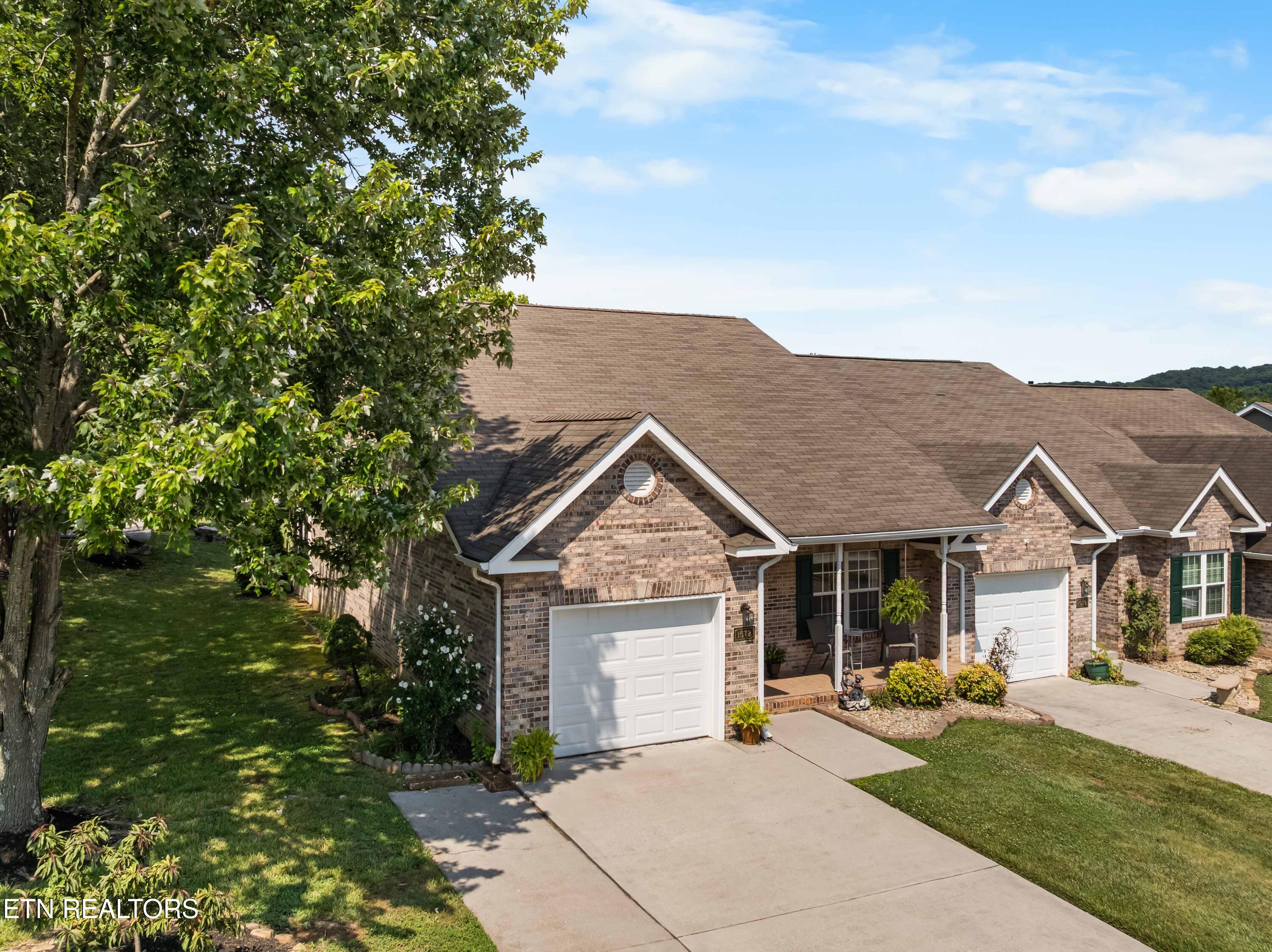 1572 Ellery Lane Knoxville TN 37918