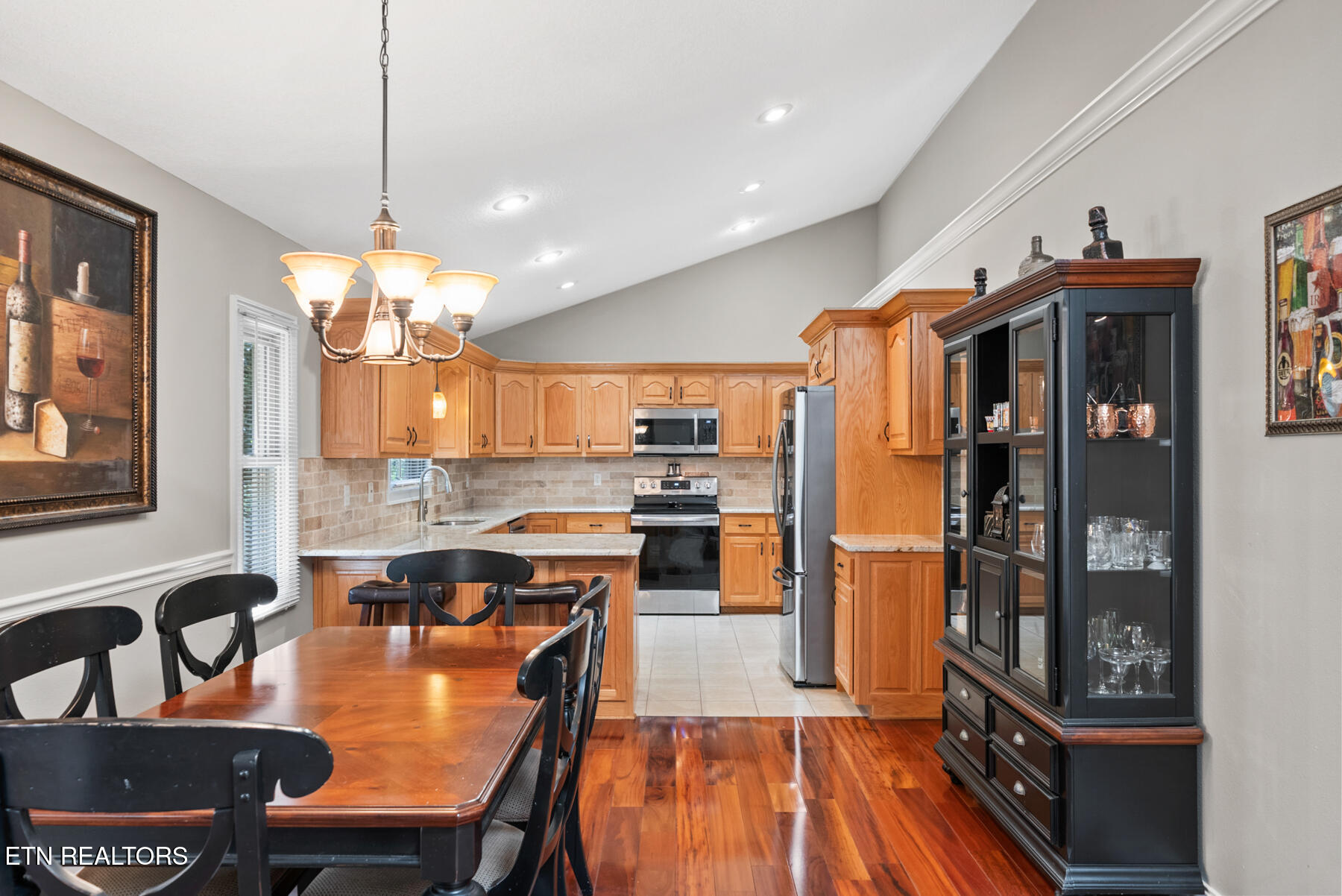 25 Brooks Lane Crossville TN 38558
