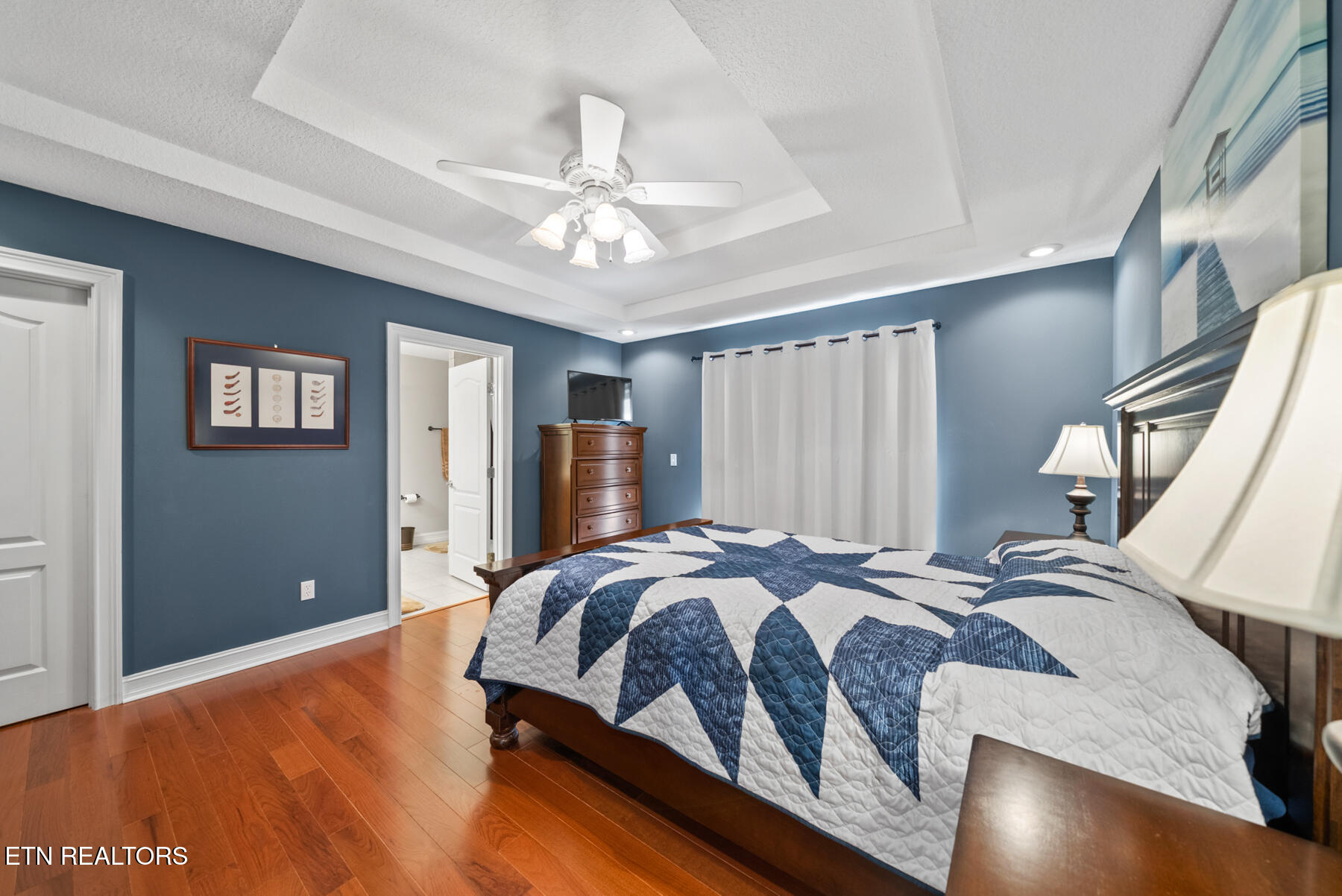 25 Brooks Lane Crossville TN 38558