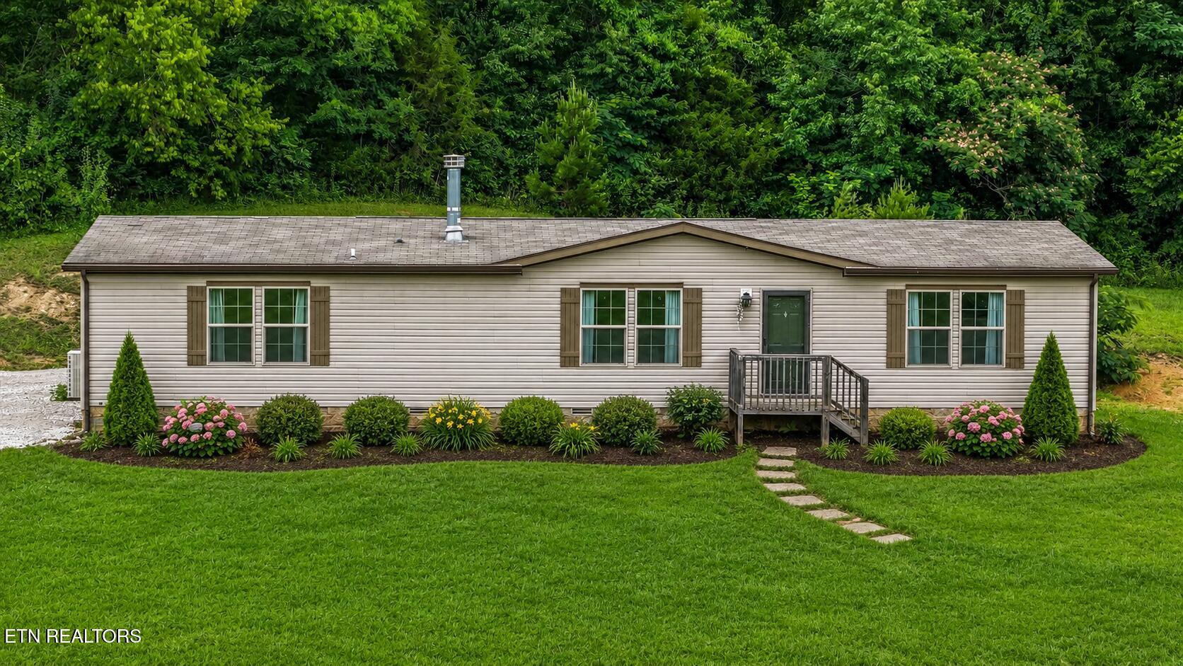 4815 Big Springs Road Friendsville TN 37737