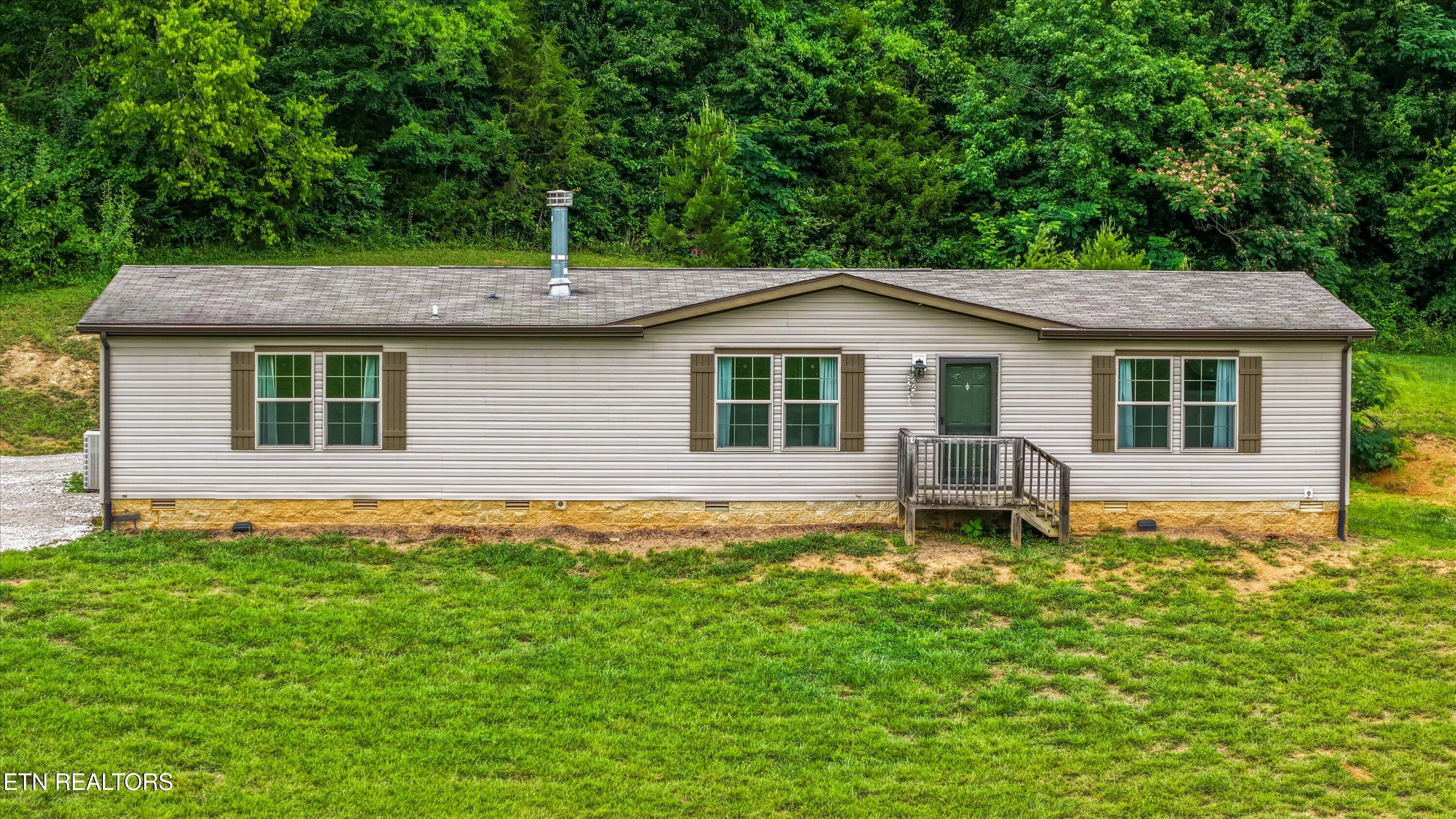 4815 Big Springs Road Friendsville TN 37737