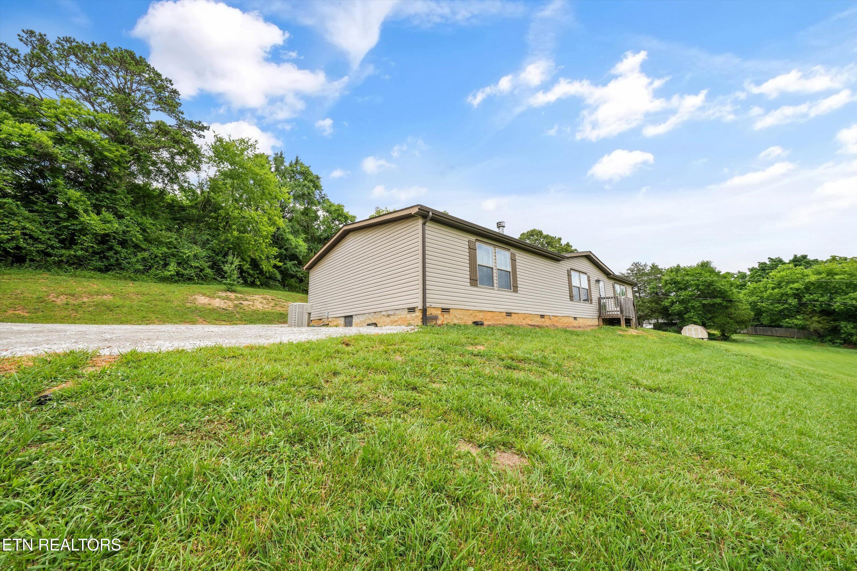 4815 Big Springs Road Friendsville TN 37737