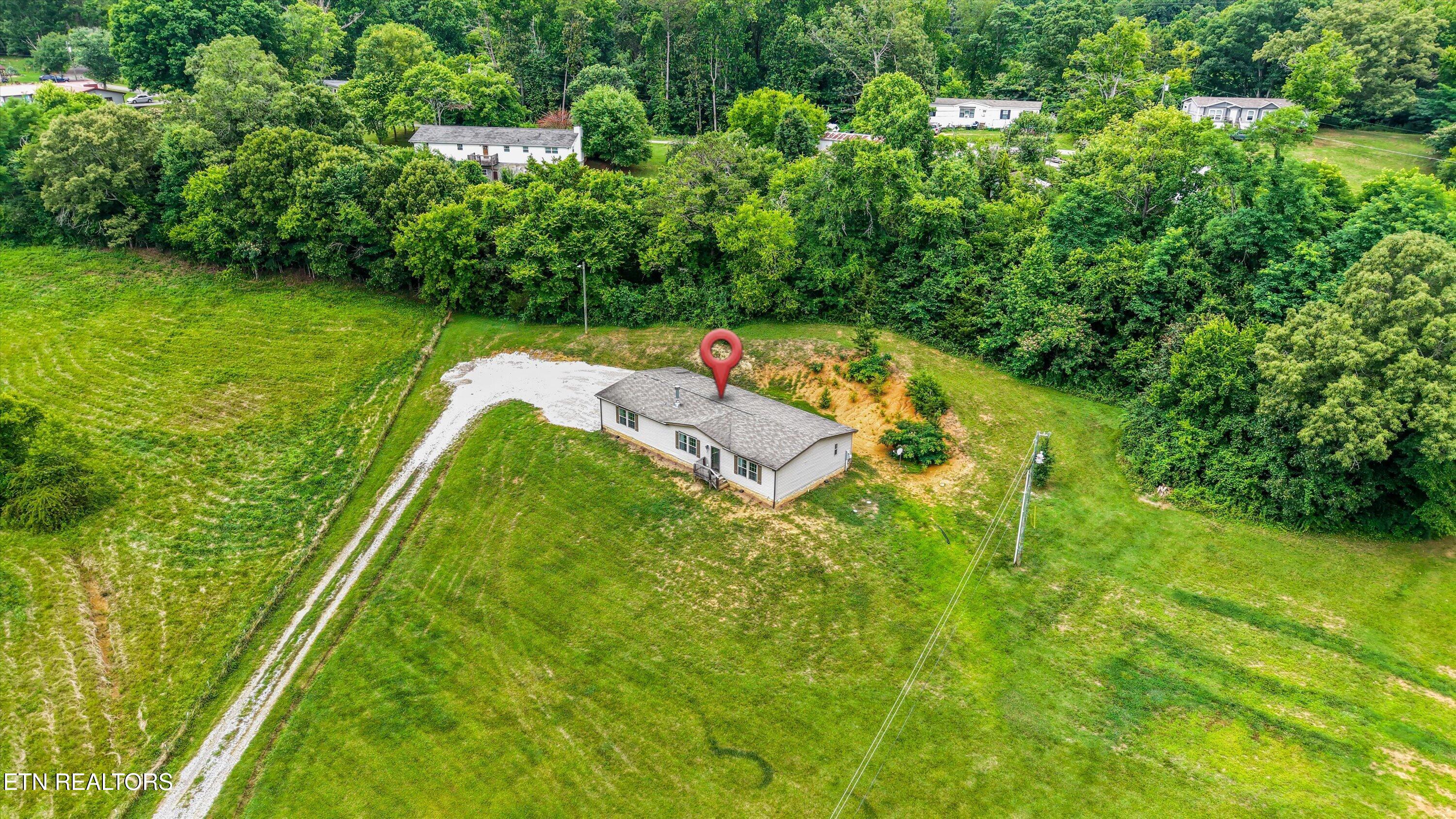 4815 Big Springs Road Friendsville TN 37737