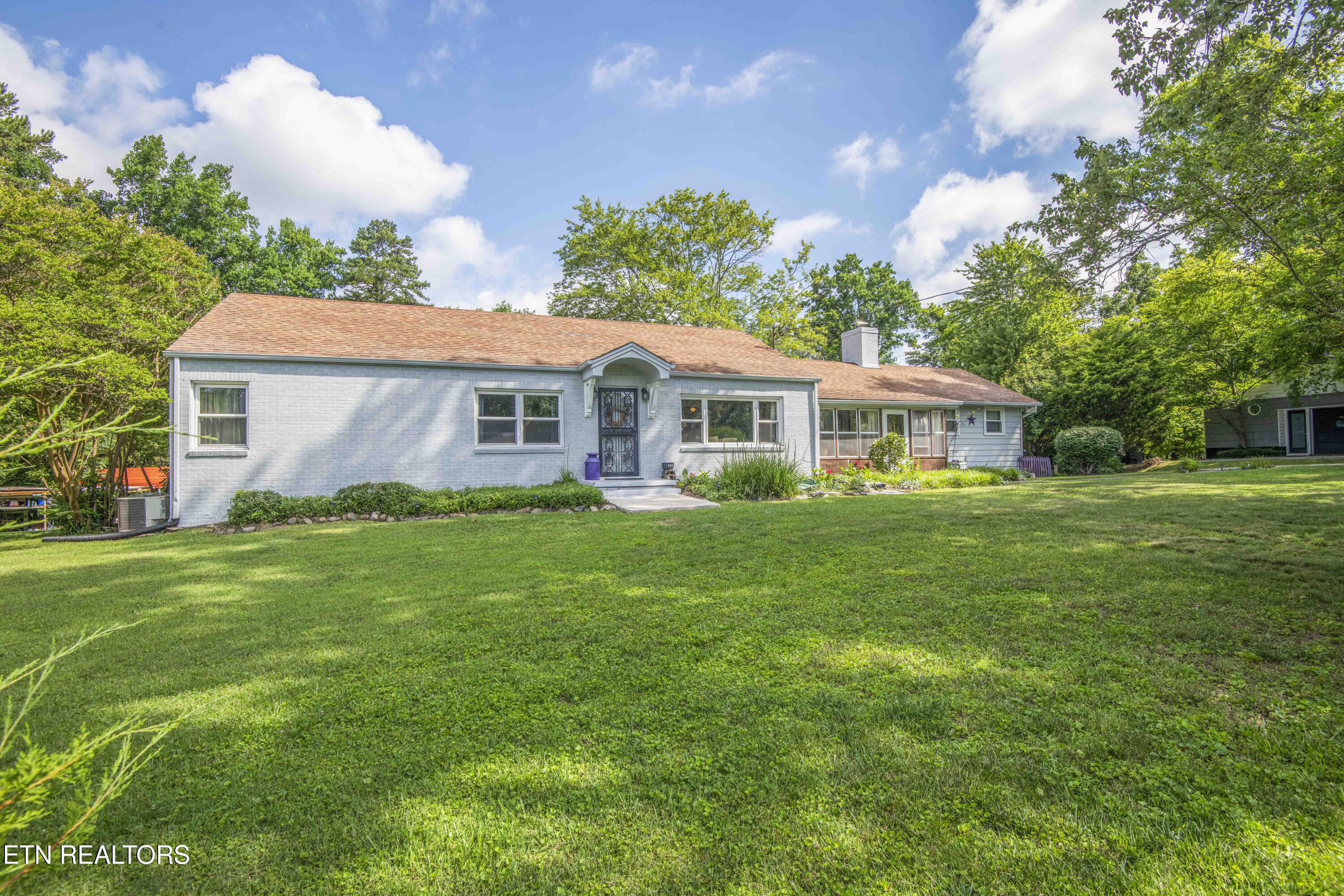 201 W Ford Valley Road Knoxville TN 37920