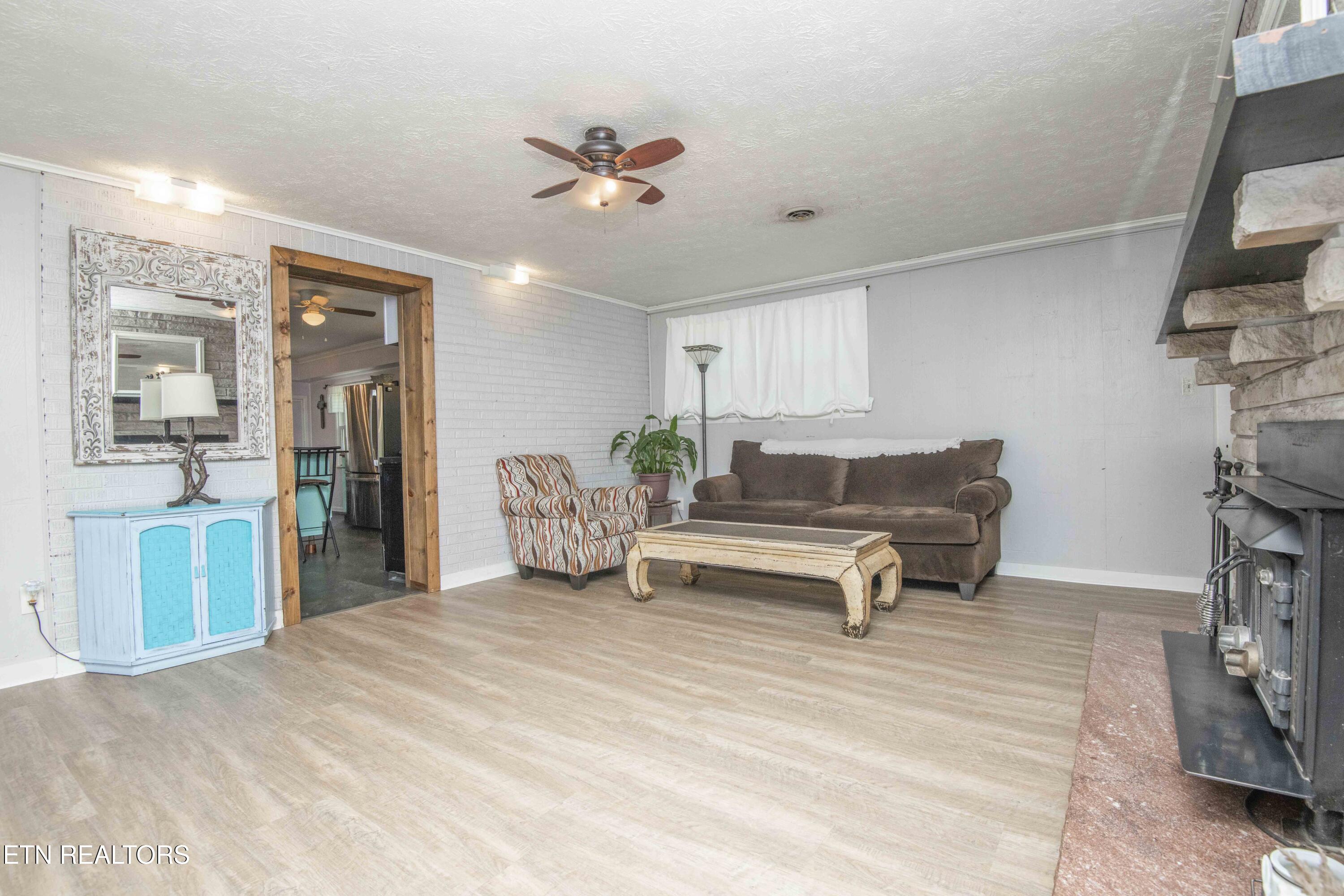 201 W Ford Valley Road Knoxville TN 37920