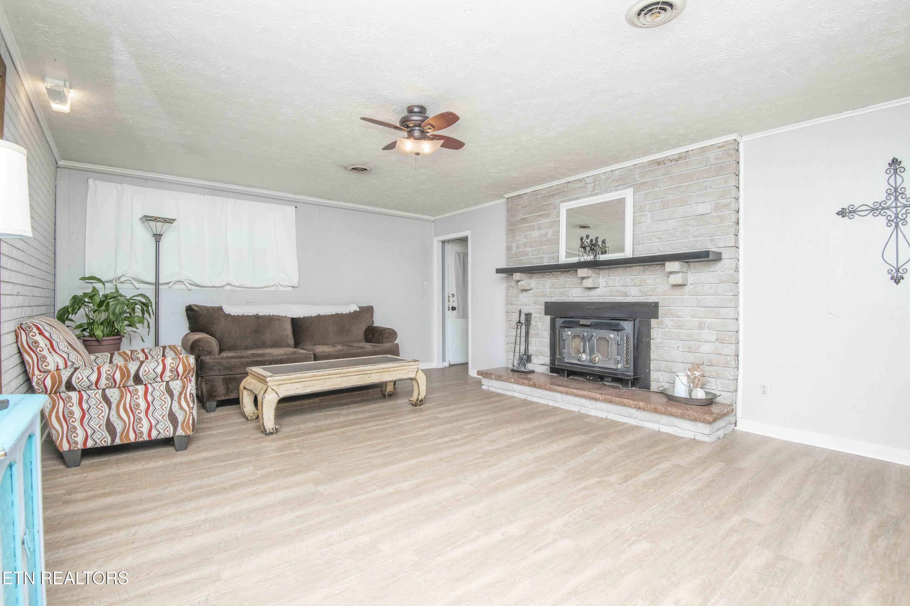 201 W Ford Valley Road Knoxville TN 37920