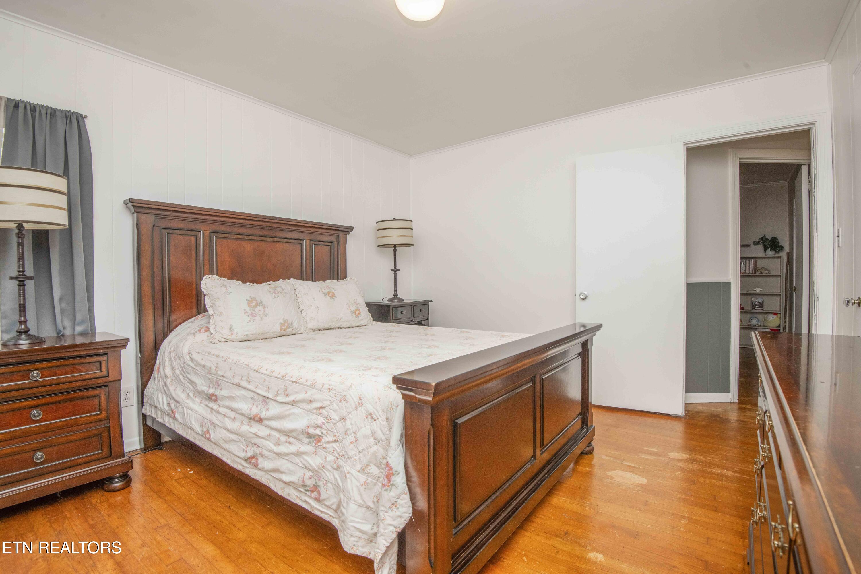 201 W Ford Valley Road Knoxville TN 37920