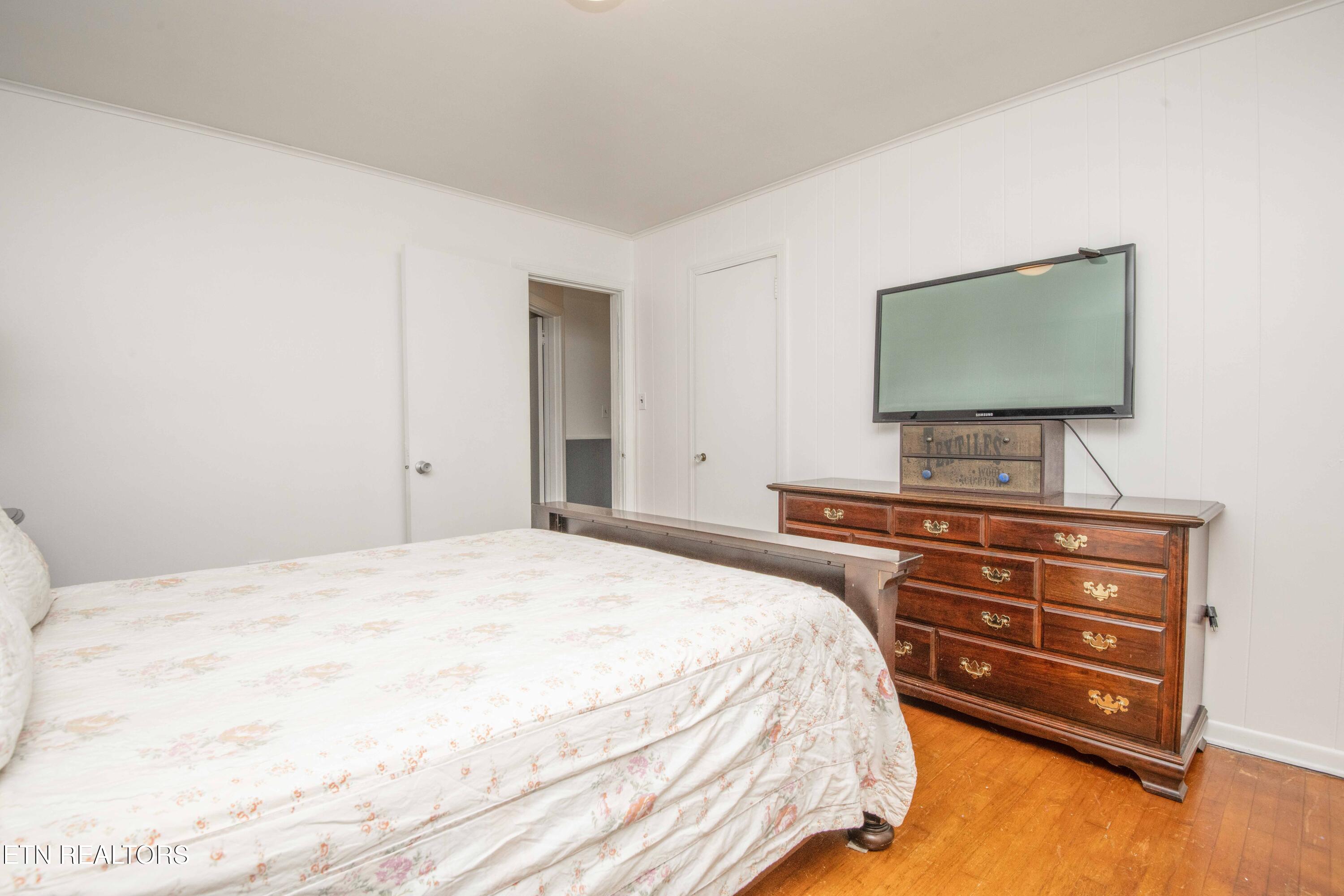 201 W Ford Valley Road Knoxville TN 37920