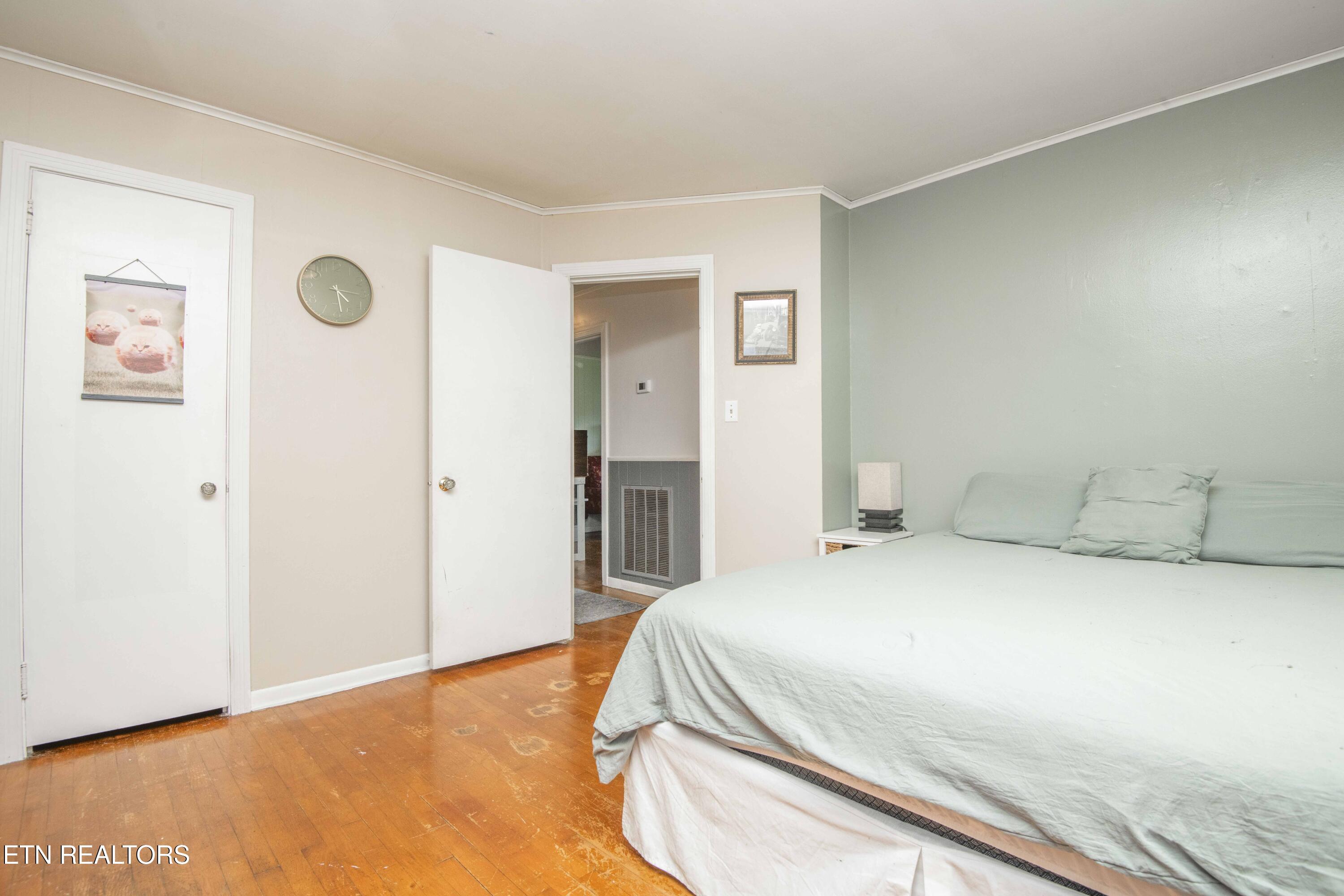 201 W Ford Valley Road Knoxville TN 37920