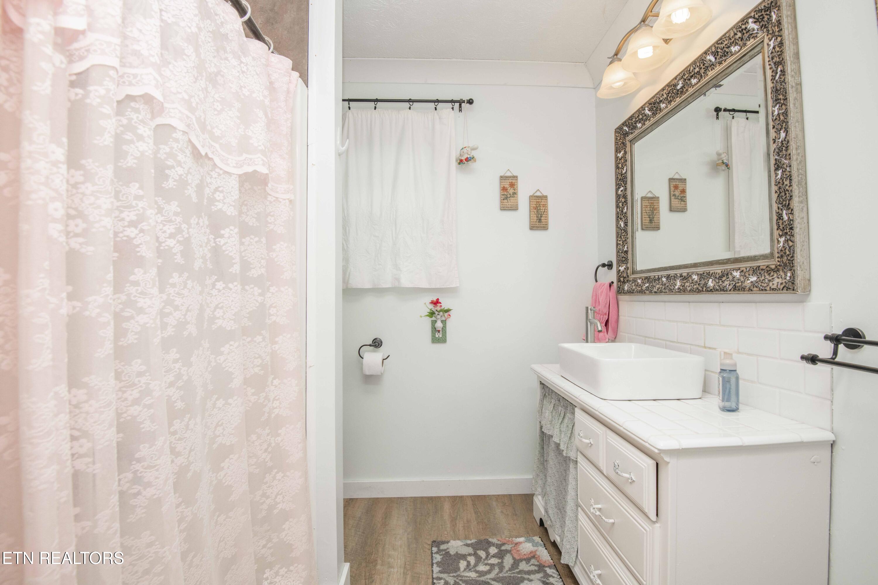 201 W Ford Valley Road Knoxville TN 37920