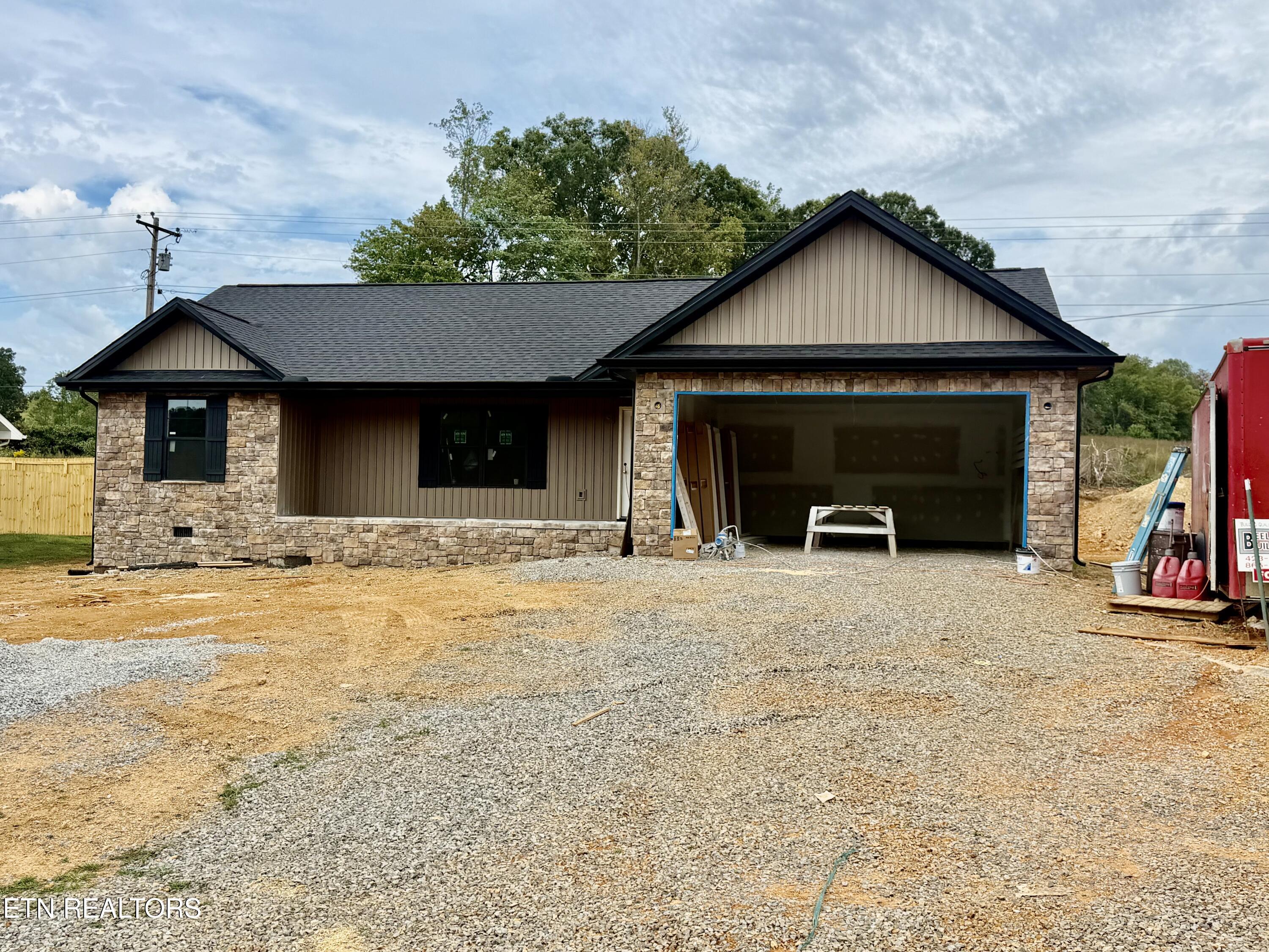 140 Milo Circle Tazewell TN 37879