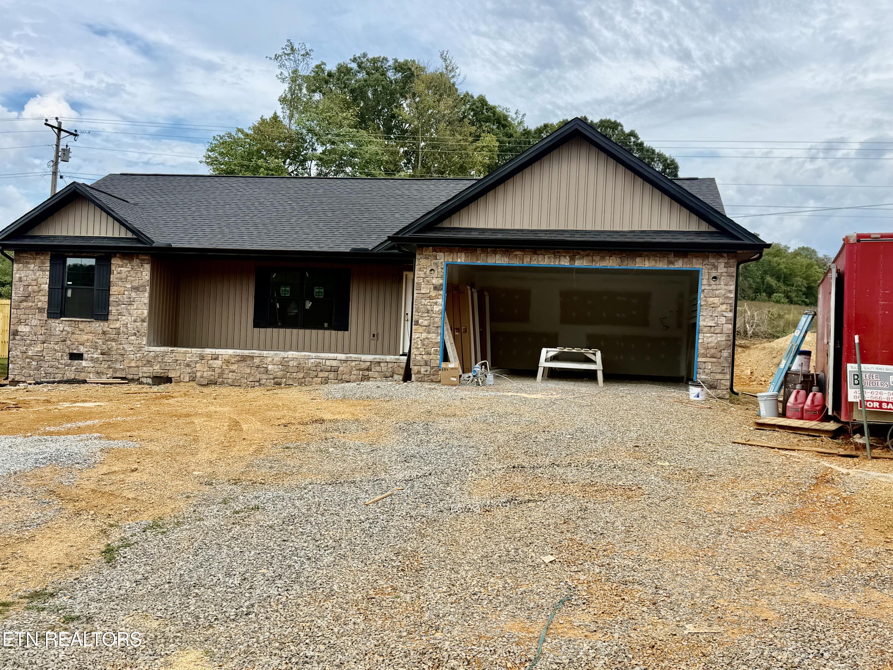 140 Milo Circle Tazewell TN 37879