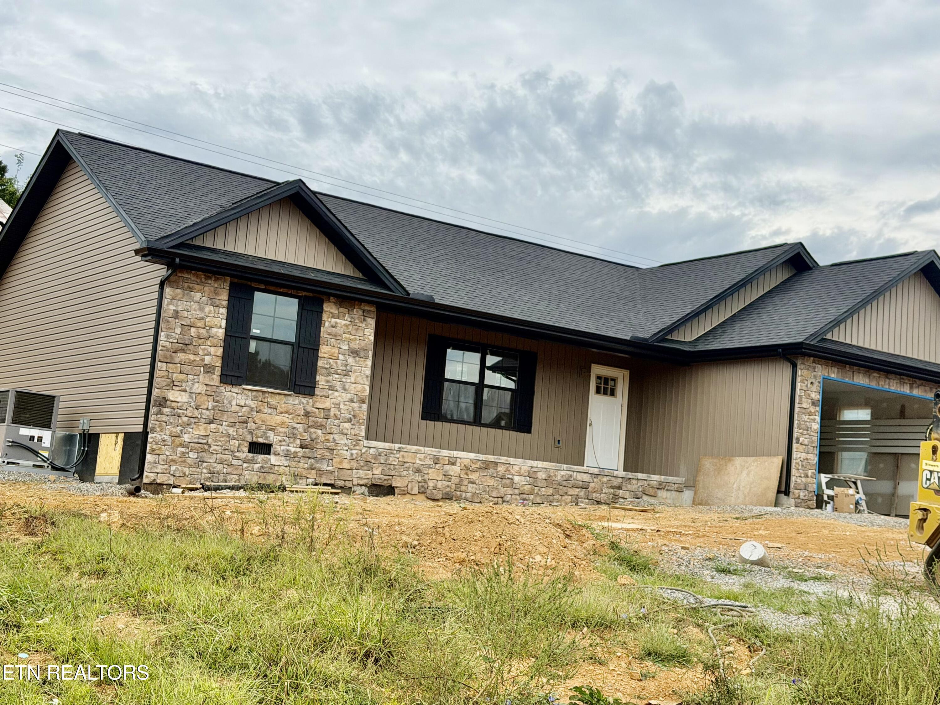 140 Milo Circle Tazewell TN 37879