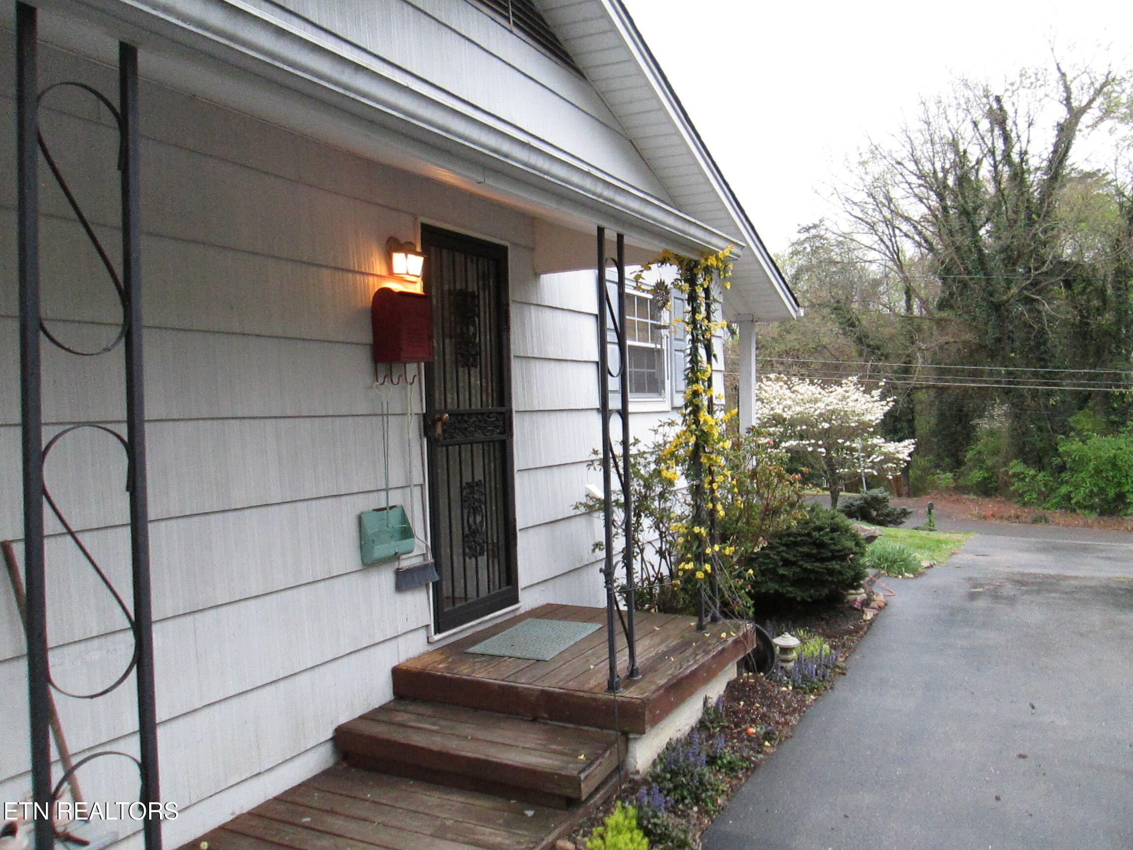 5712 Scenic Hills Road Knoxville TN 37912