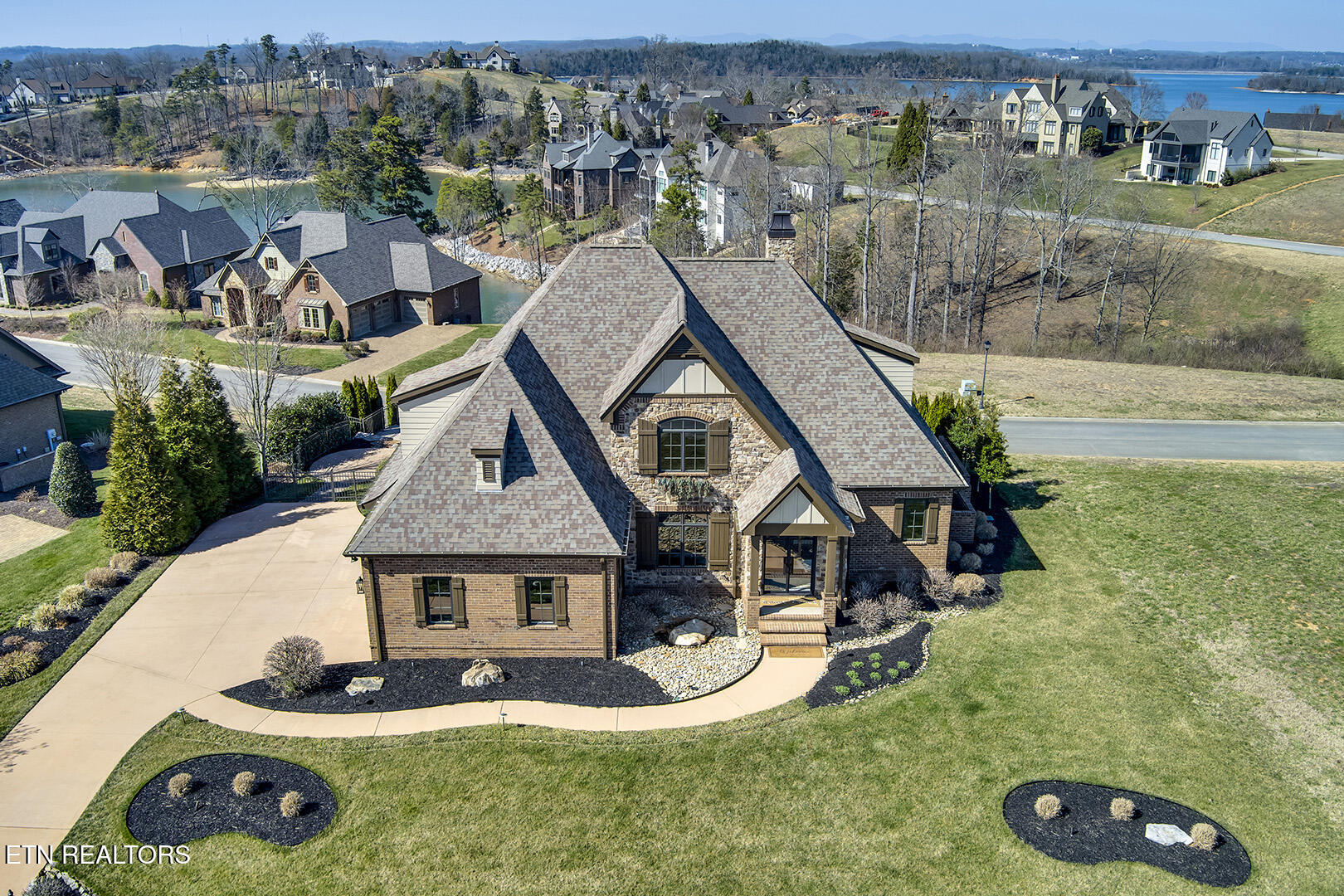 916 Castaway Lane Lenoir City TN 37772