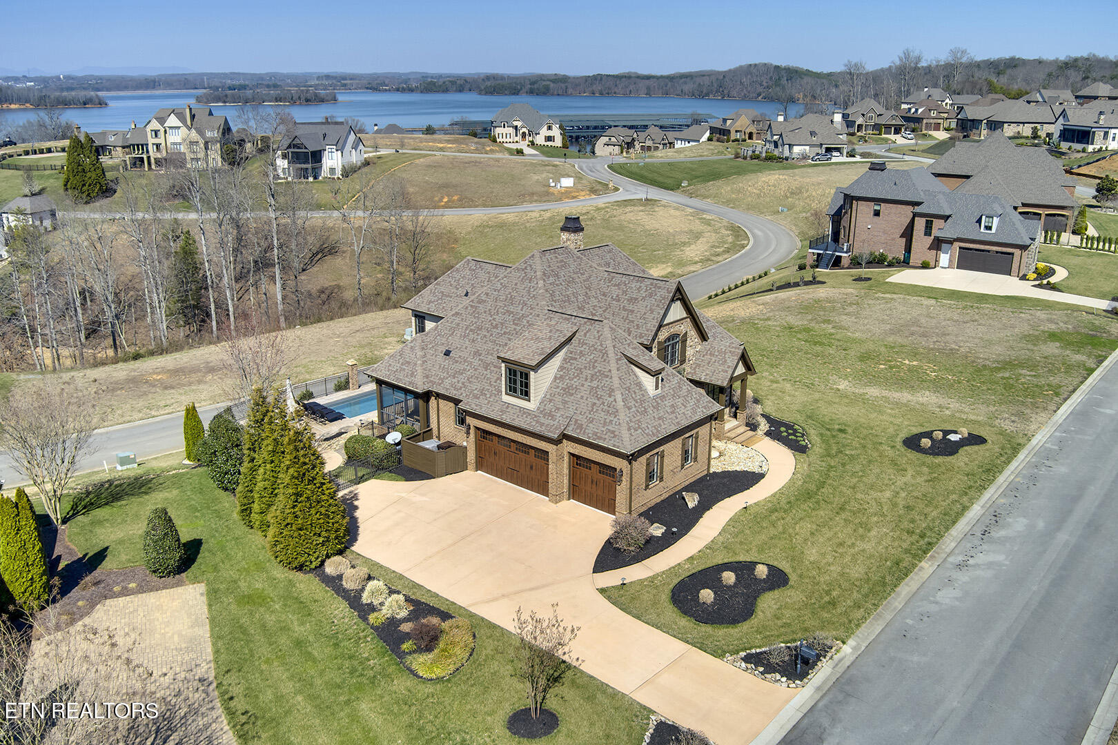 916 Castaway Lane Lenoir City TN 37772
