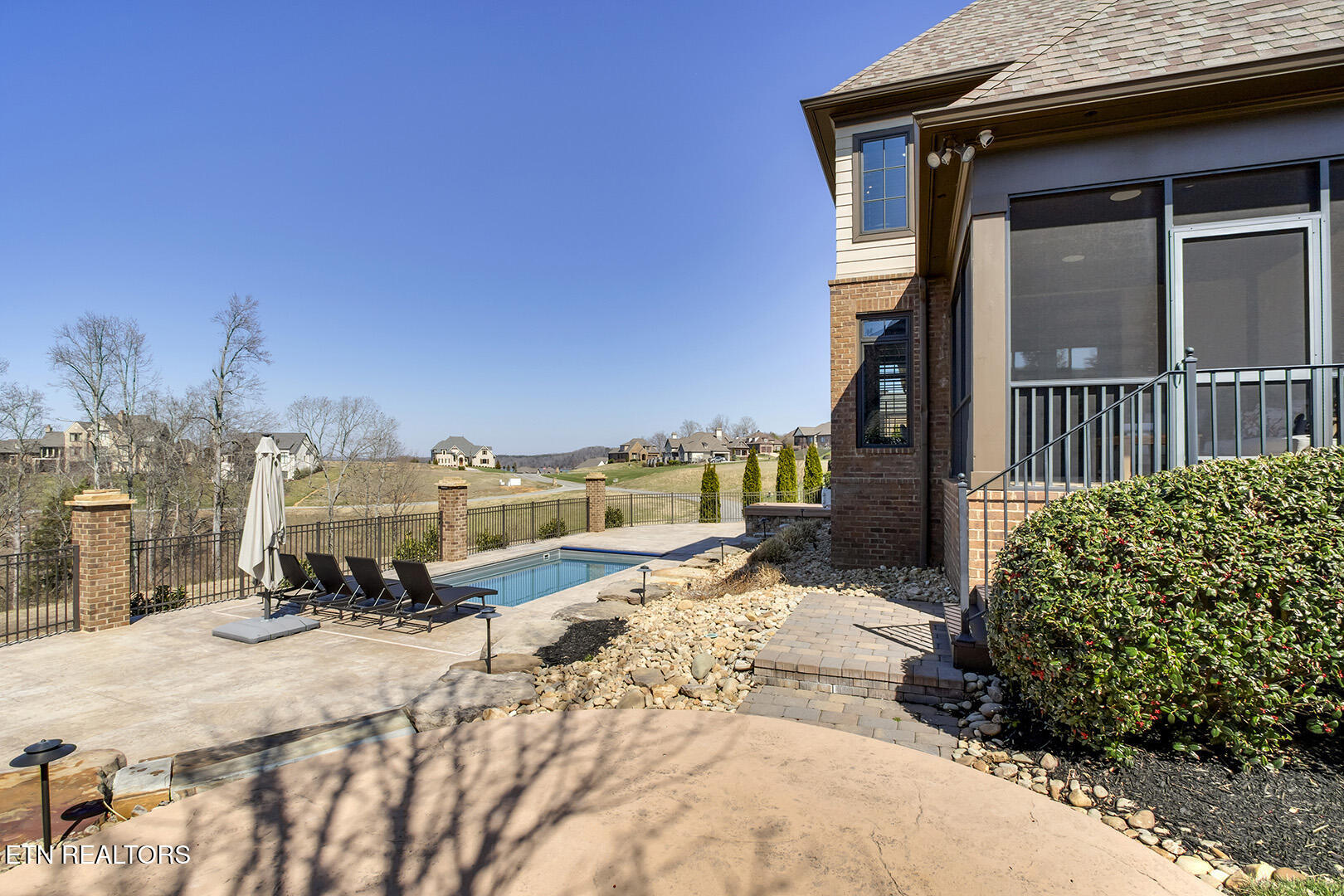 916 Castaway Lane Lenoir City TN 37772