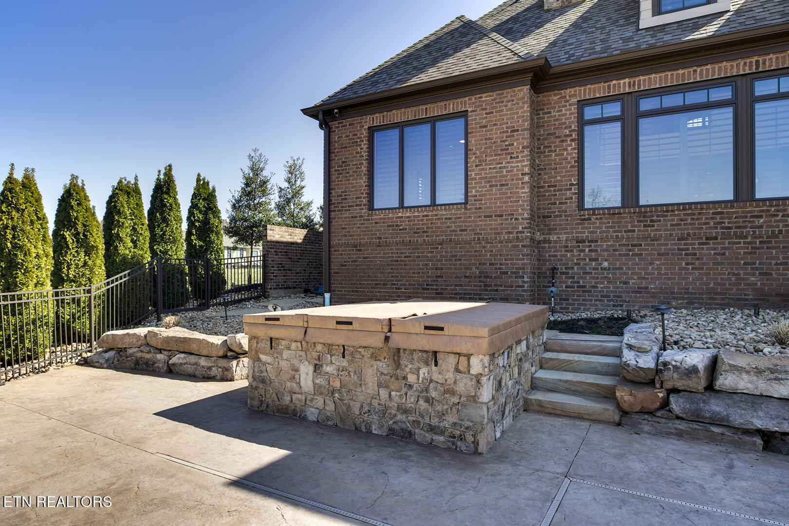 916 Castaway Lane Lenoir City TN 37772