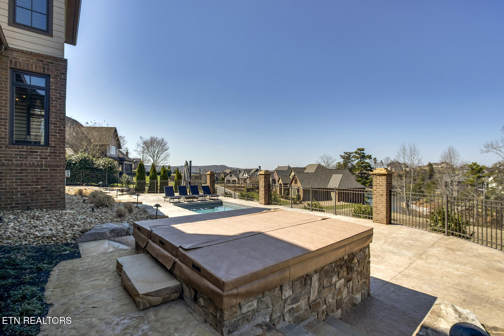 916 Castaway Lane Lenoir City TN 37772