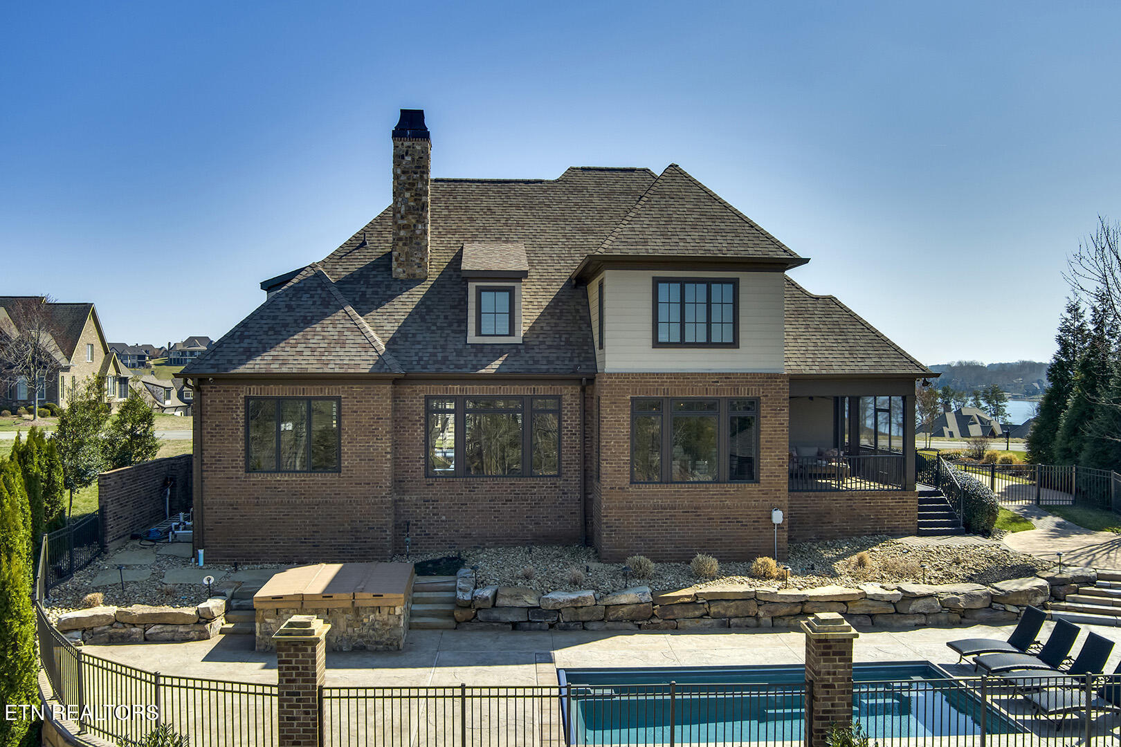 916 Castaway Lane Lenoir City TN 37772