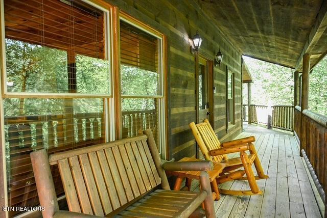 1920 Buckeye View Way Sevierville TN 37876