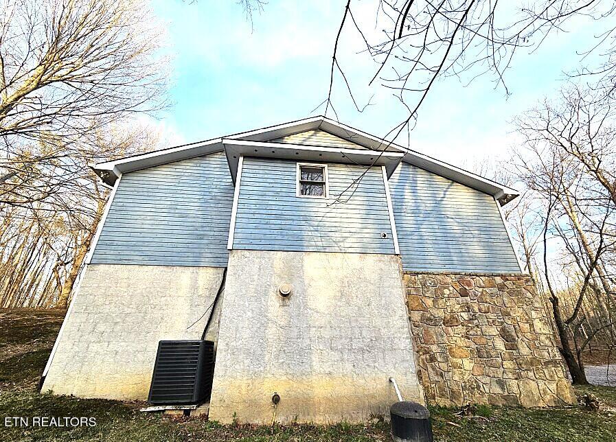 416 Walker Hollow Drive Monterey TN 38574