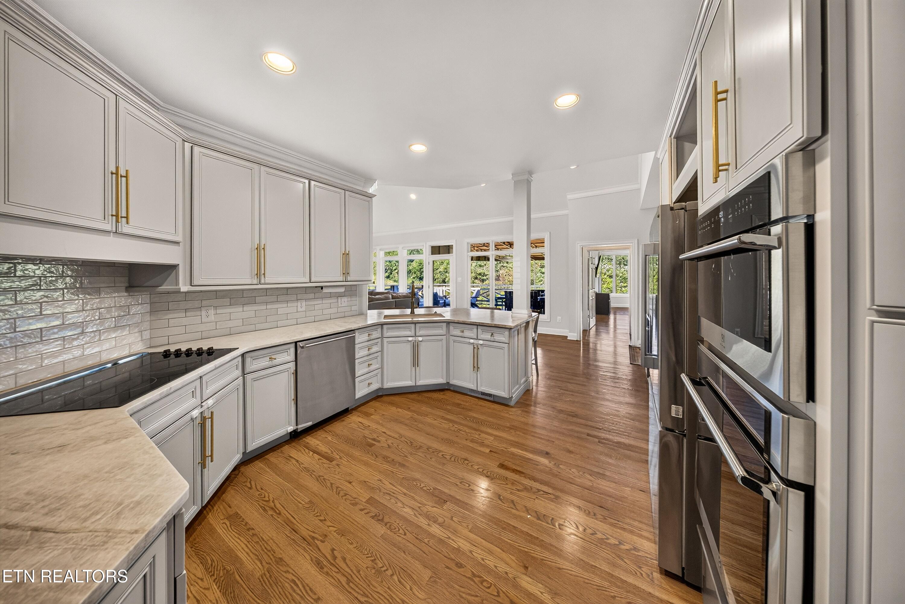 9048 Legends Lake Lane Knoxville TN 37922