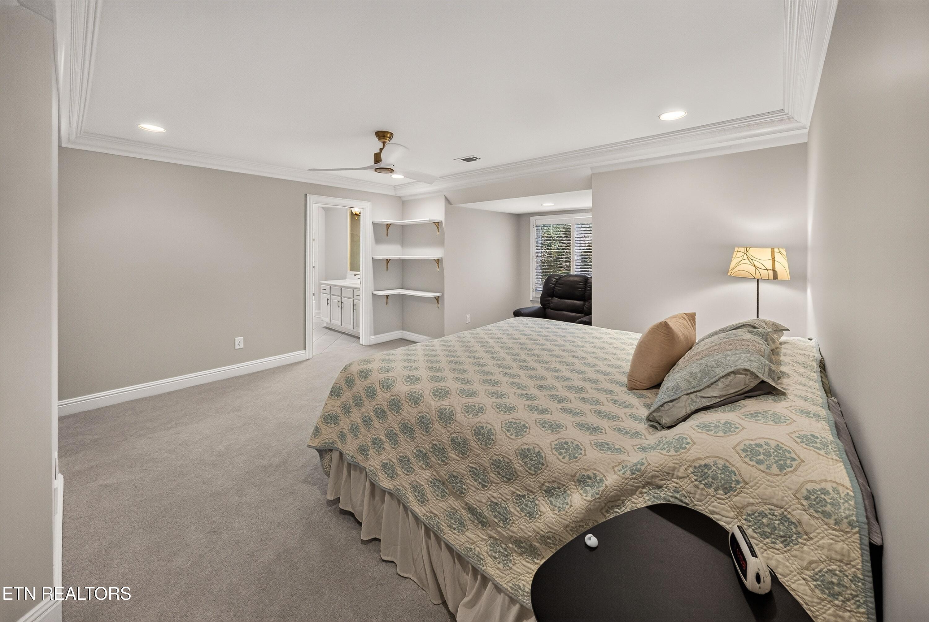 9048 Legends Lake Lane Knoxville TN 37922