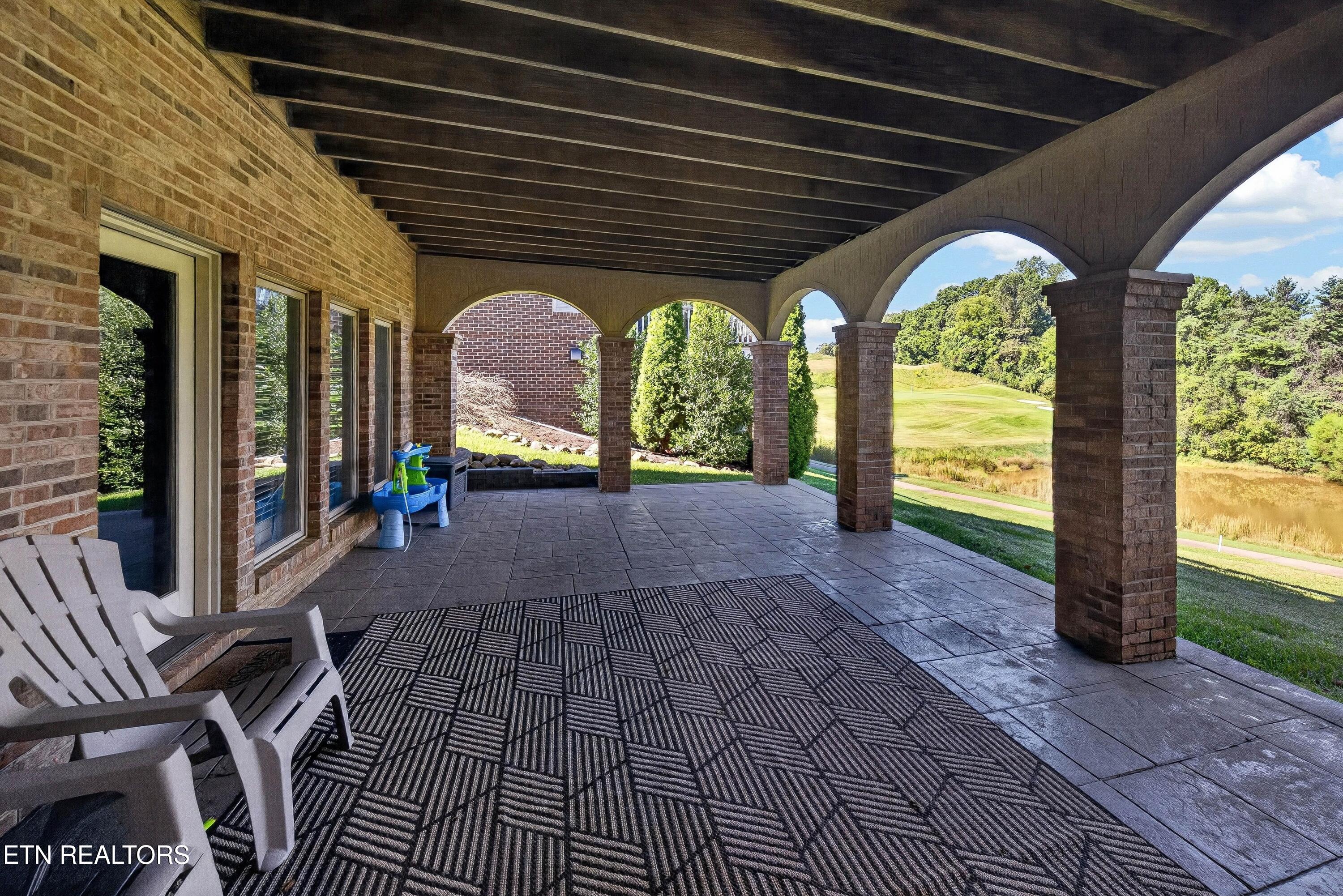 9048 Legends Lake Lane Knoxville TN 37922