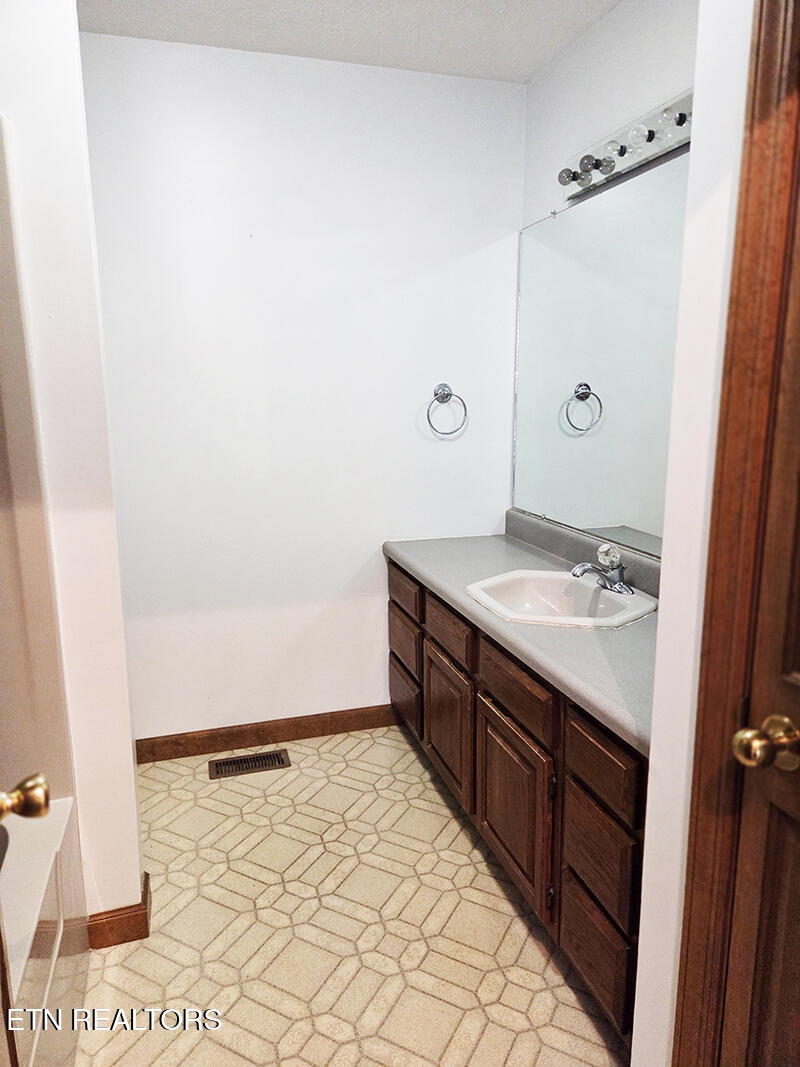 3927 Hillbrook Drive Knoxville TN 37931