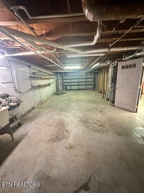 5185 Crossville Highway Sparta TN 38583