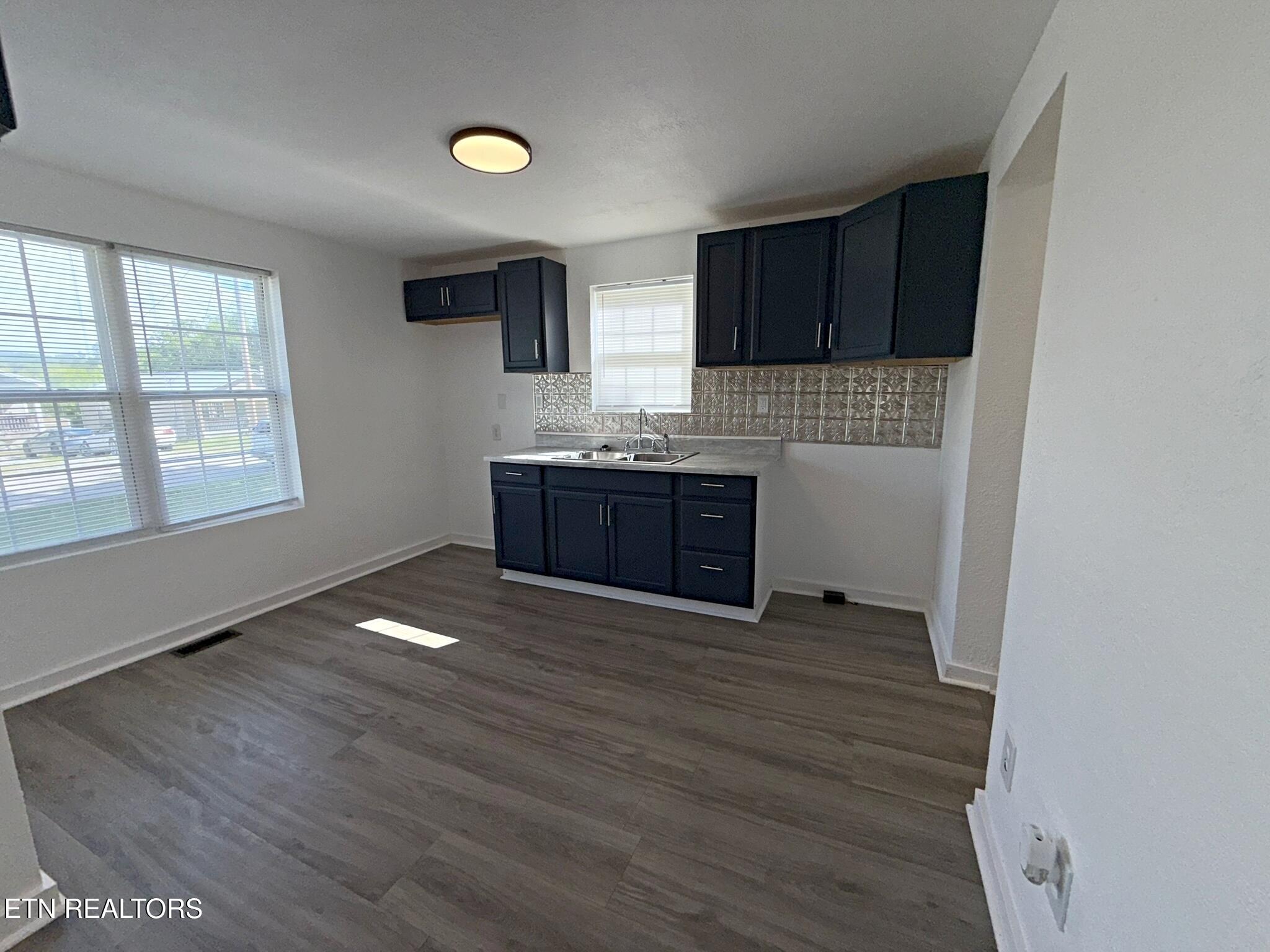 510 S Cumberland Avenue Lafollette TN 37766