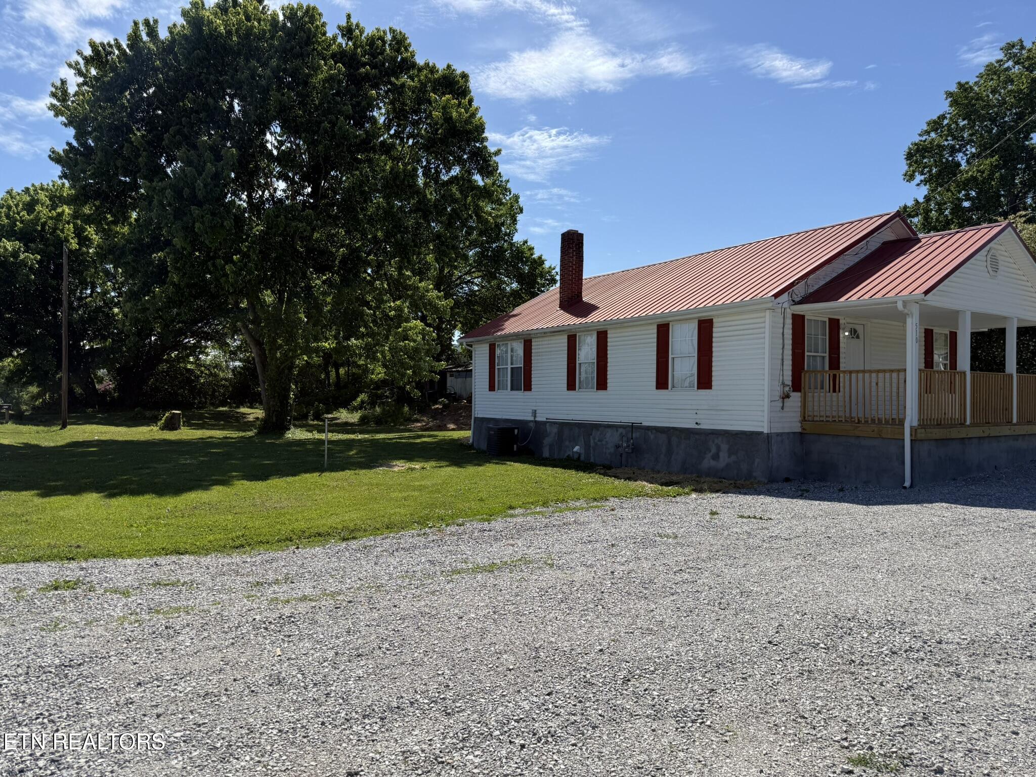510 S Cumberland Avenue Lafollette TN 37766