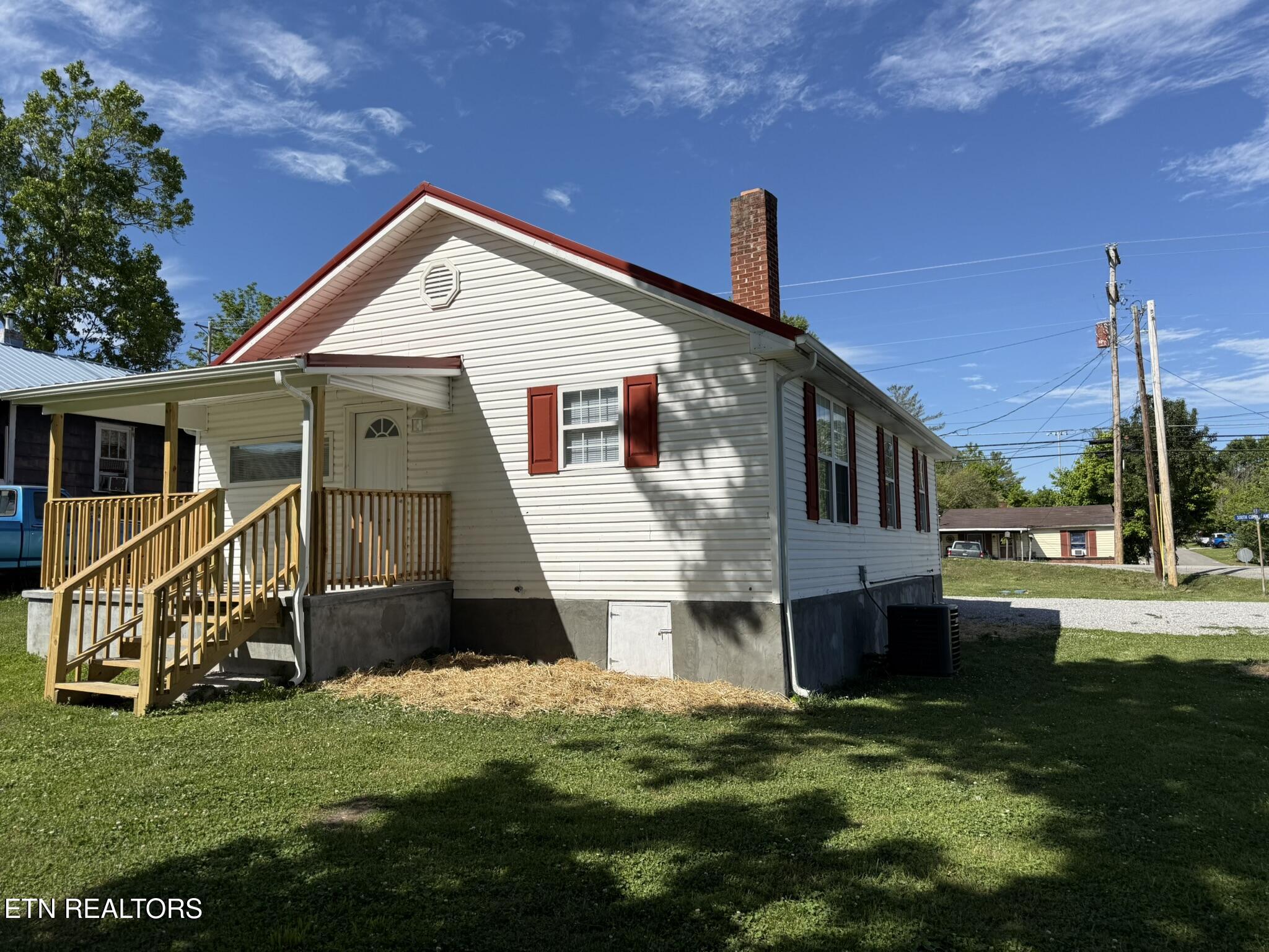 510 S Cumberland Avenue Lafollette TN 37766