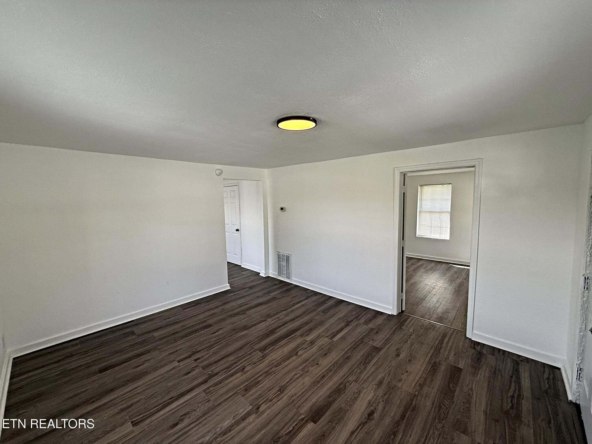 510 S Cumberland Avenue Lafollette TN 37766