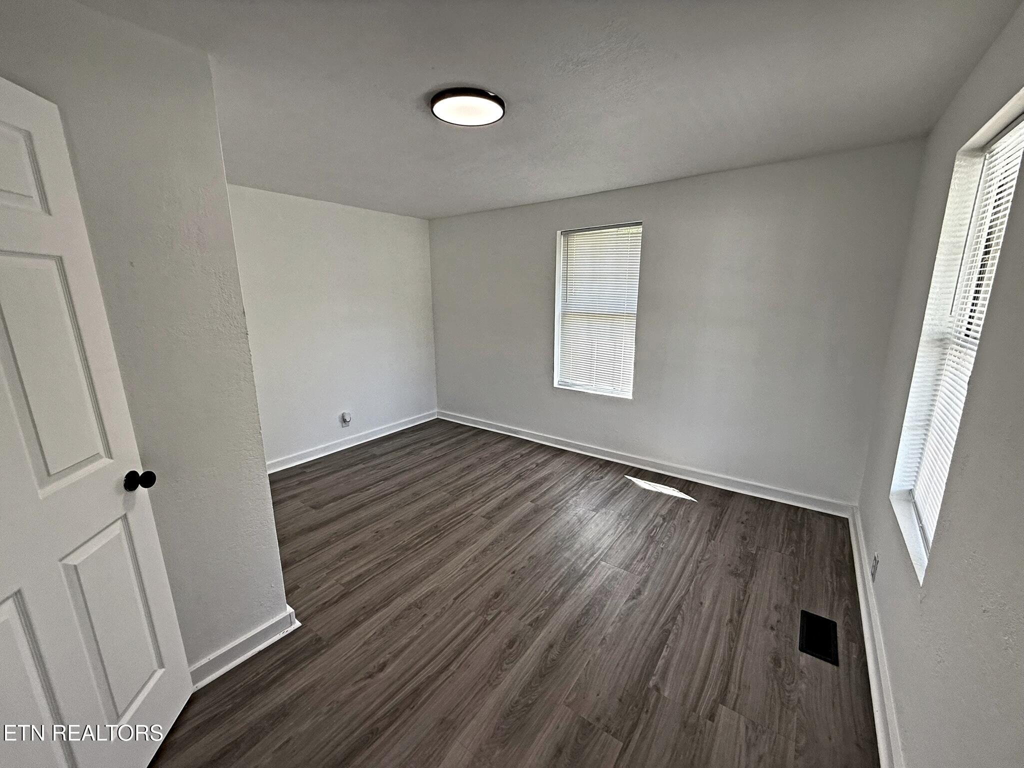 510 S Cumberland Avenue Lafollette TN 37766