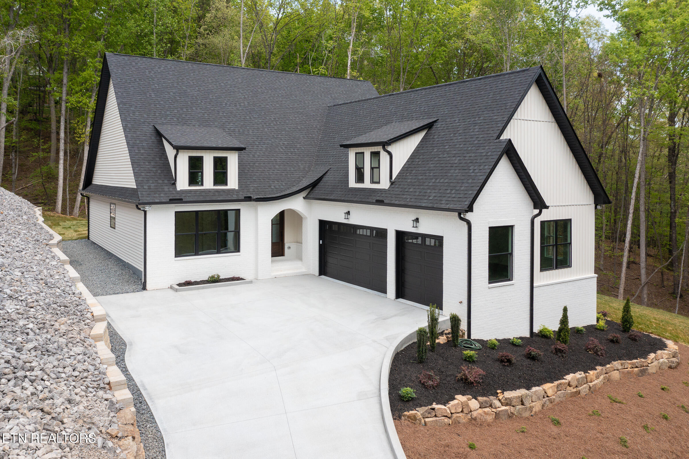 215 Wahuhu Lane Loudon TN 37774