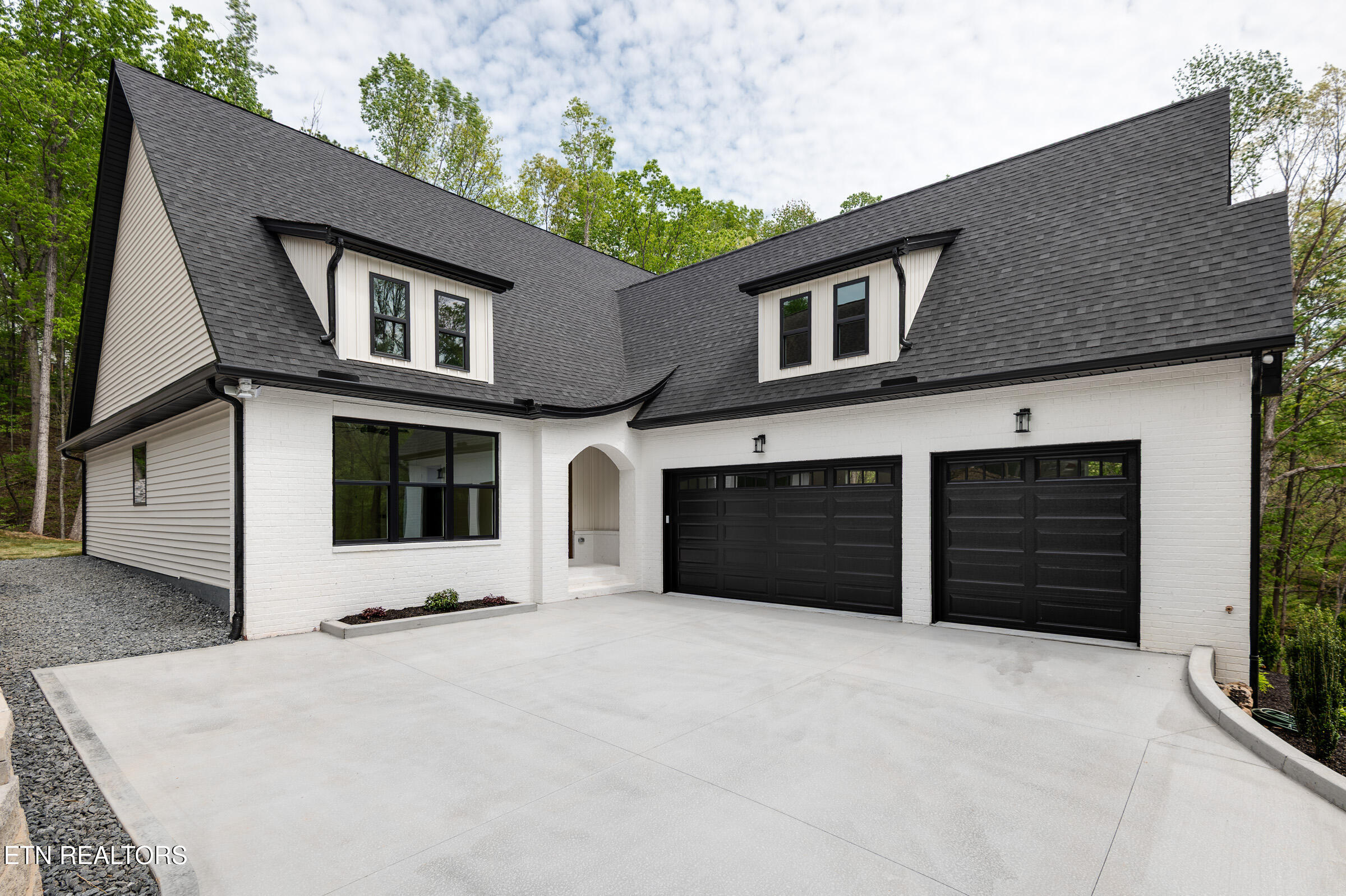 215 Wahuhu Lane Loudon TN 37774