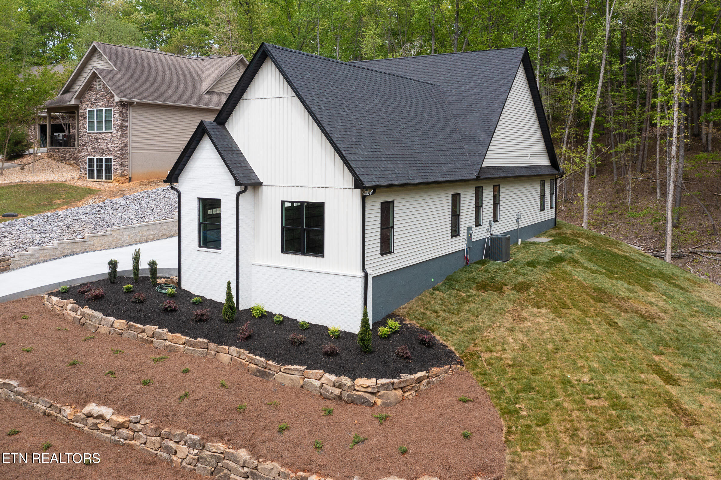 215 Wahuhu Lane Loudon TN 37774