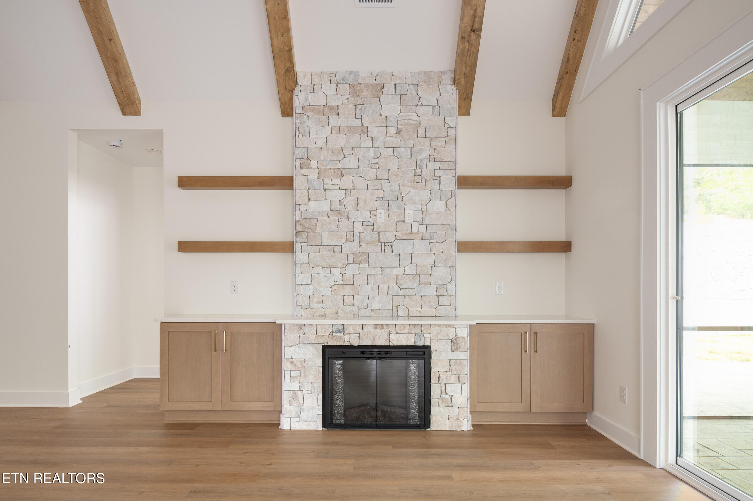 215 Wahuhu Lane Loudon TN 37774