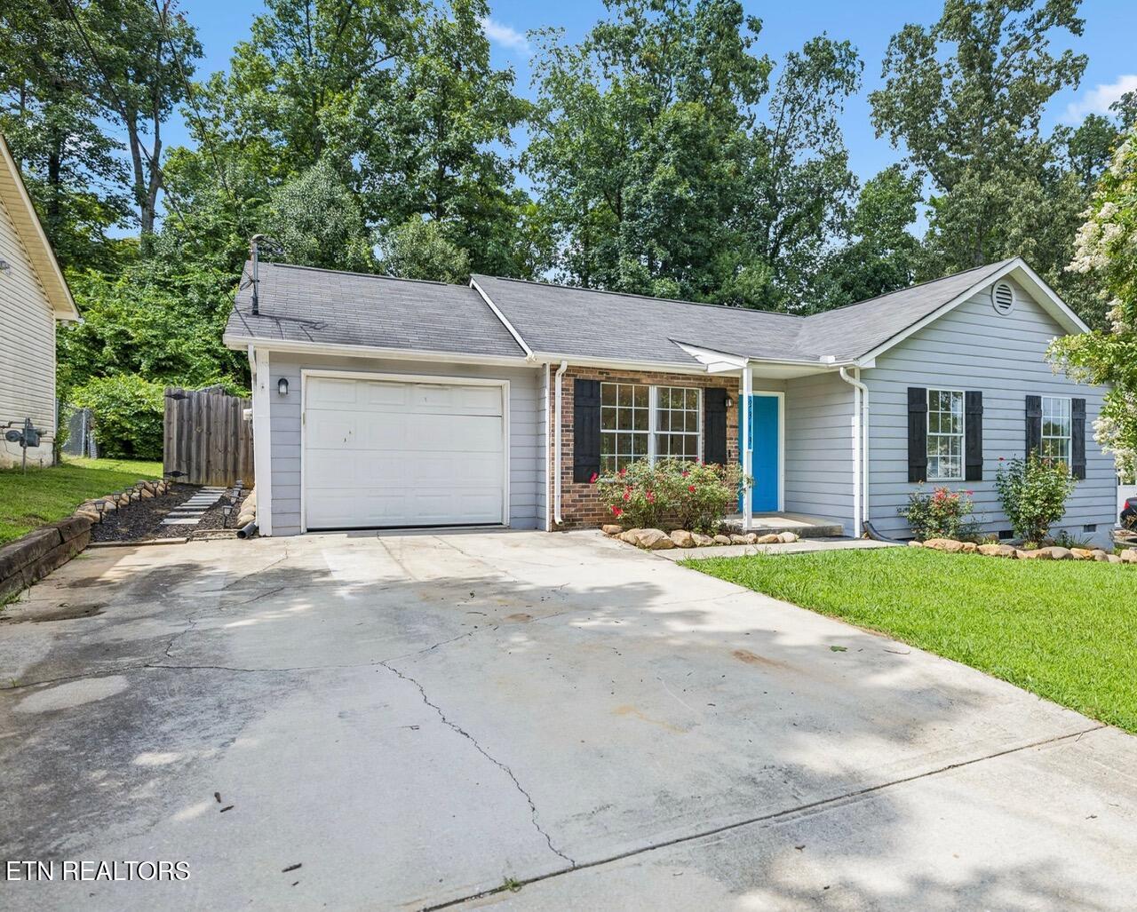 2313 Arkwright Lane Knoxville TN 37921