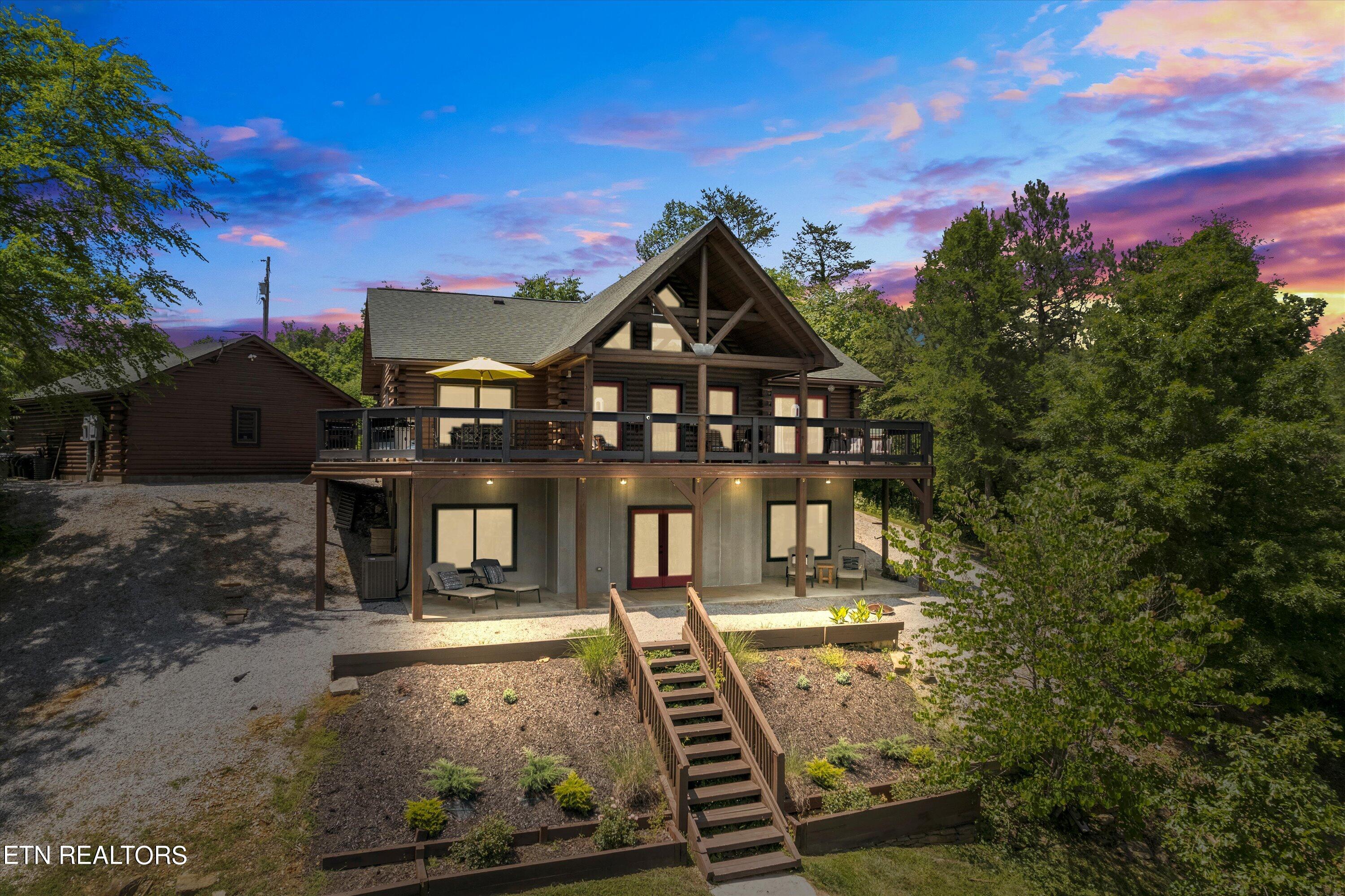 1034 Long Spur Trail Dandridge TN 37725